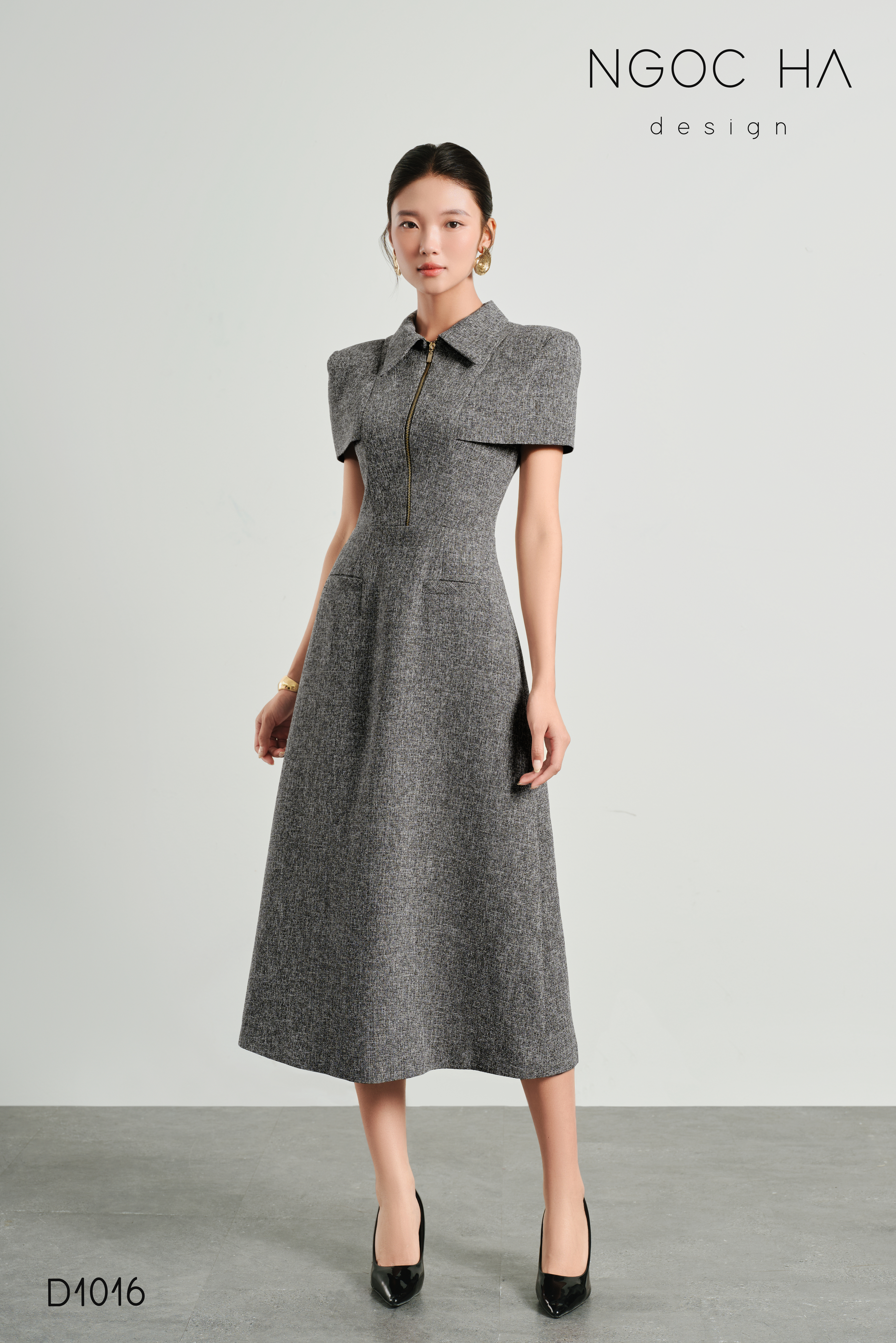 Keira Dress_ Đầm Text A Khóa Đồng D1016