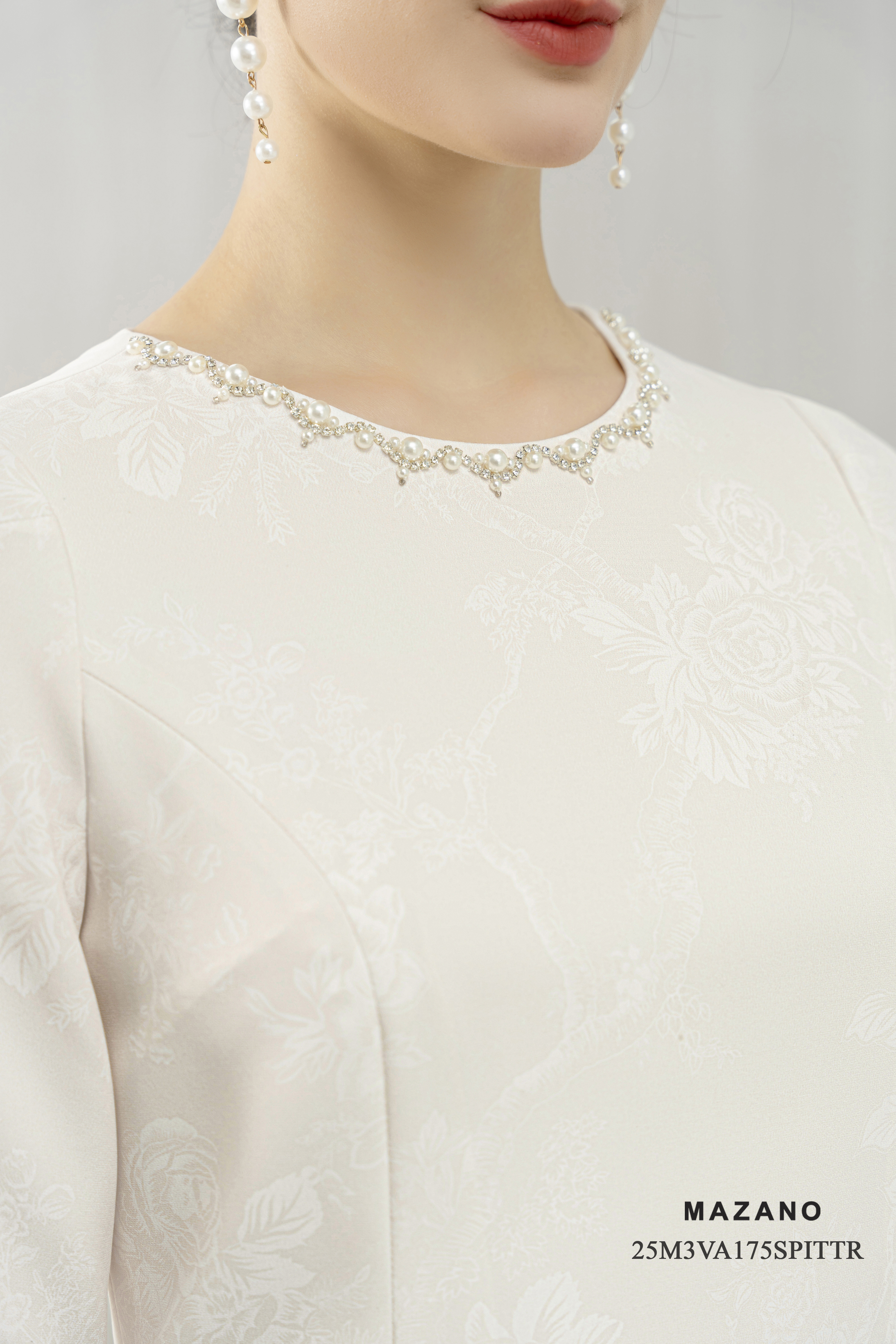 Váy đầm suông Vải thô chun Họa tiết hoa hồng cách điệu Cổ tròn Đính đá trang trí Tay lỡ Dài đến bắp chân_thumbnail_3