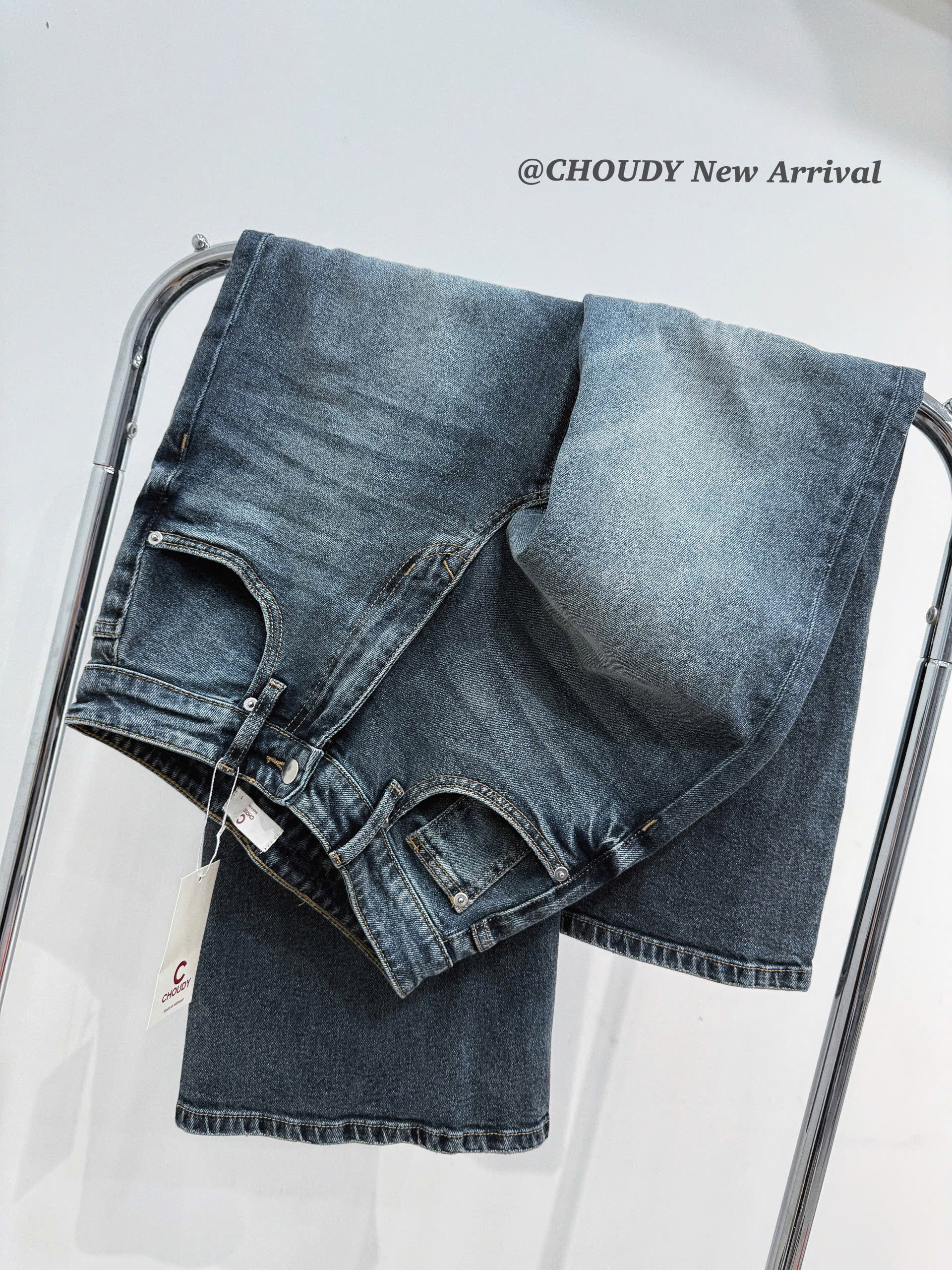 SALE U591 QUẦN JEAN SUÔNG_thumbnail_2