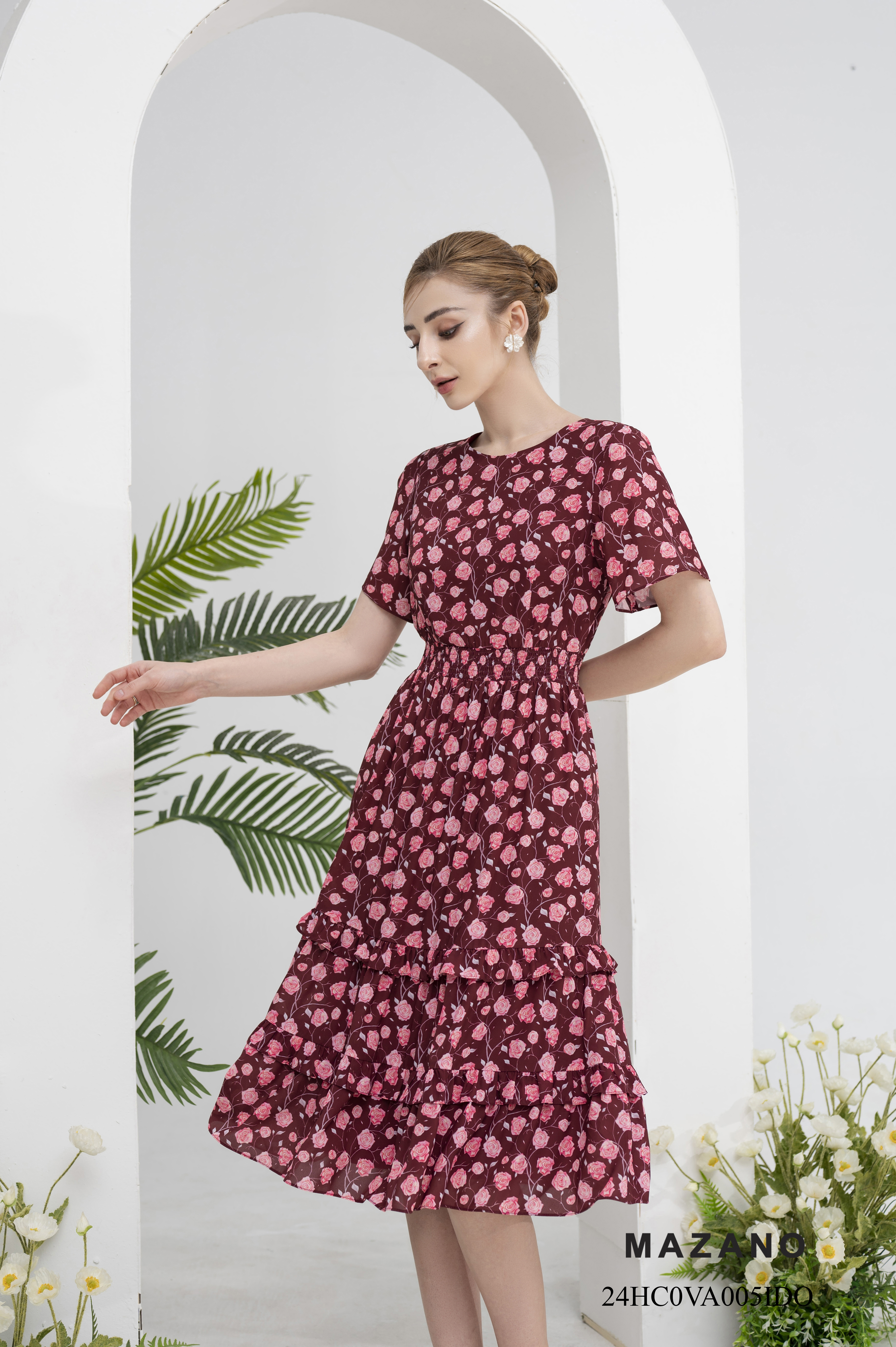 Đầm đỏ chun eo chân nhún bèo họa tiết hoa màu hồng_thumbnail_3
