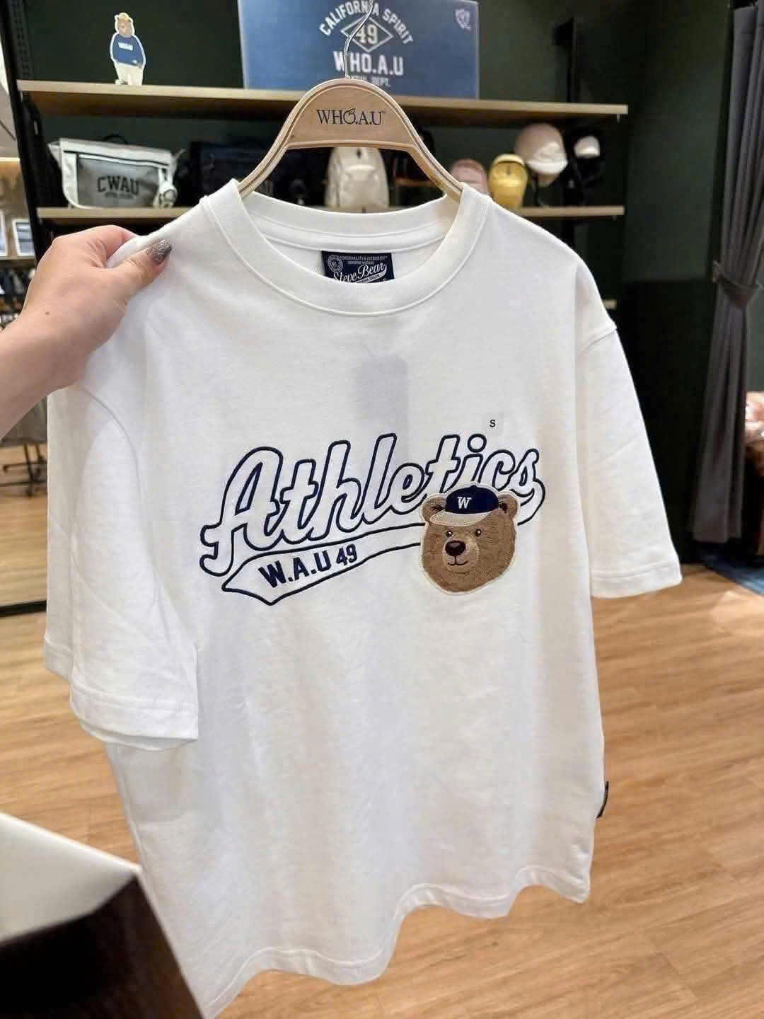 HA896 Áo thun thêu gấu ( ĐEN )