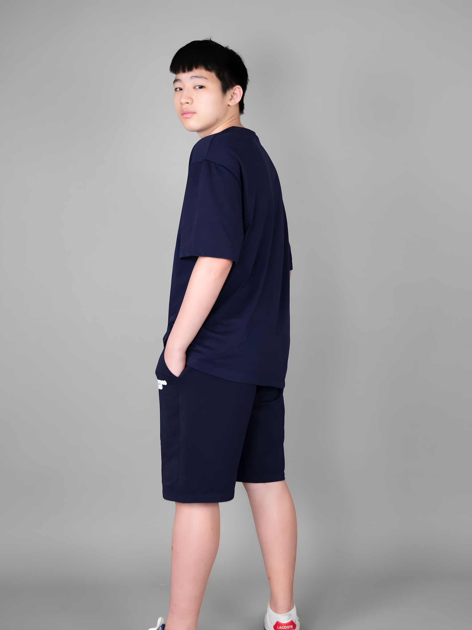 Áo phông bé trai dáng rộng màu xanh đen in số 9194_thumbnail_4