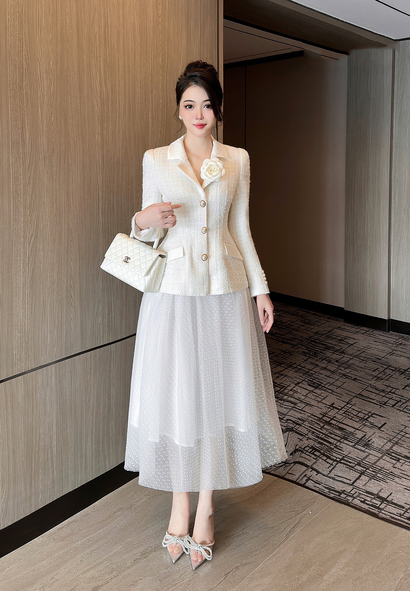 Chân váy ren trắng_thumbnail_1