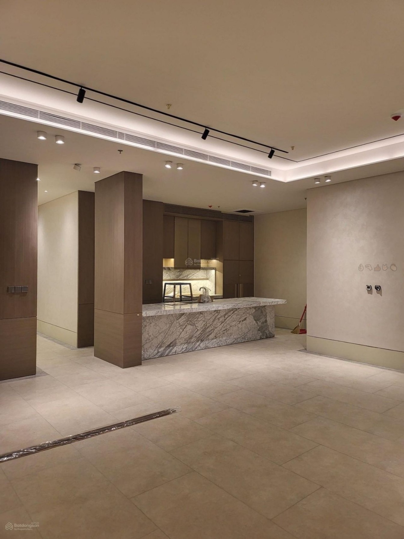 CHUYỂN NHƯỢNG 𝐇𝐀̀𝐍𝐆 Đ𝐎̣̂𝐂 𝐋𝐀̣_𝐏𝐎𝐎𝐋 𝐕𝐈𝐋𝐋𝐀 𝐯𝐢𝐞𝐰 𝐒𝐎̂𝐍𝐆 𝐕𝐈̃𝐍𝐇 𝐕𝐈𝐄̂̃𝐍_𝐓𝐇𝐄 𝐑𝐈𝐕𝐄𝐑 𝐓𝐇𝐔̉ 𝐓𝐇𝐈𝐄̂𝐌_thumbnail_1