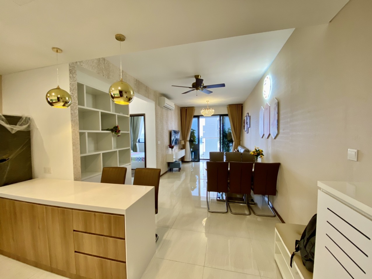 Bán căn hộ 2 phòng ngủ tại One Verandah với đầy đủ tiện ích xung quanh, thoáng mát