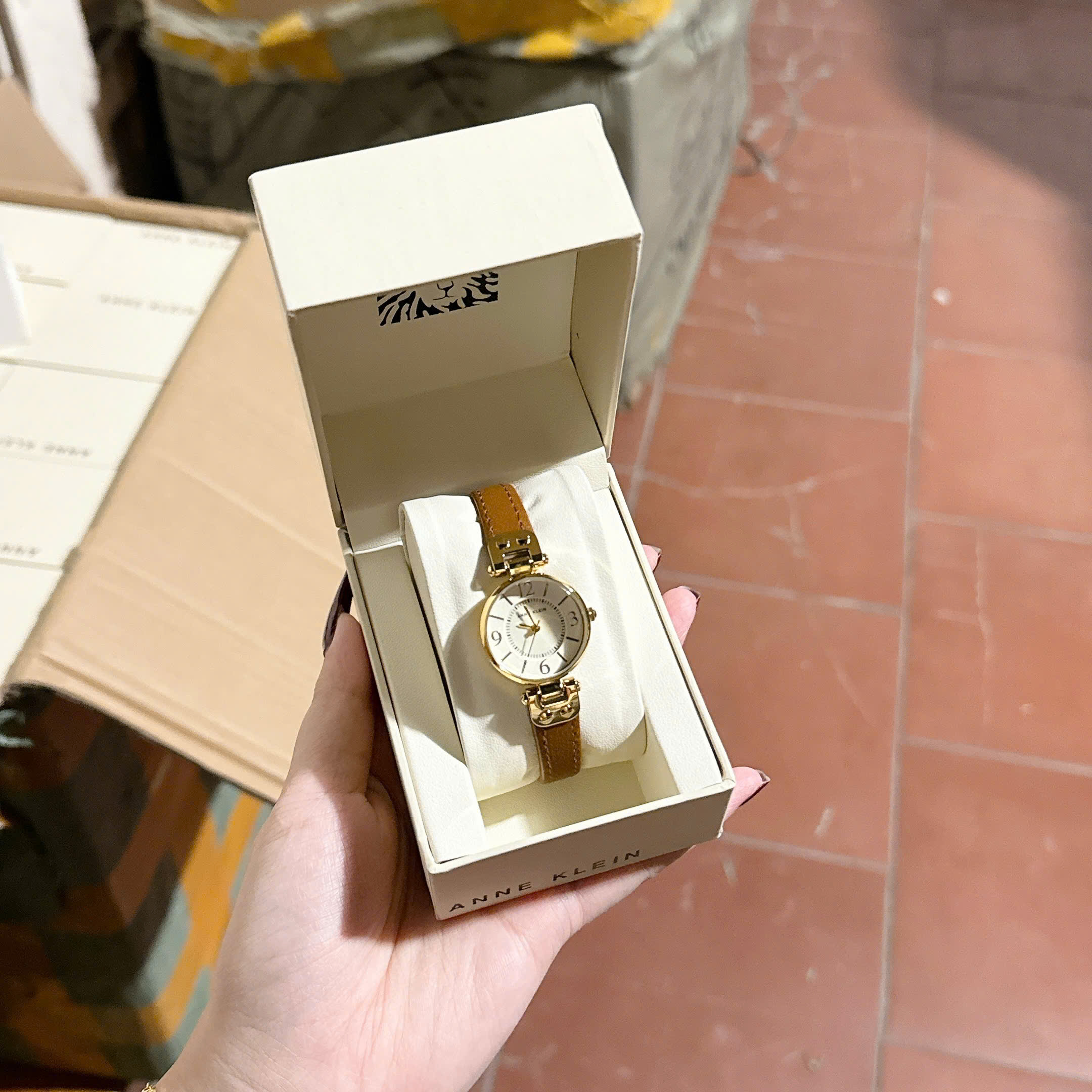 D91 ĐỒNG HỒ NỮ NÂU_thumbnail_16