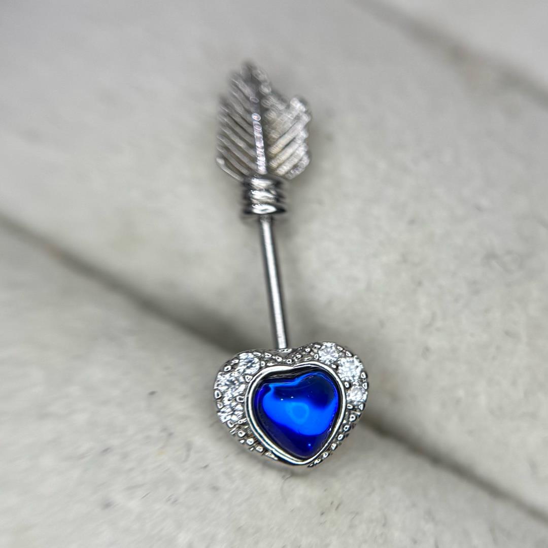 khuyên kiểu vertical mũi tên tình iu trái tim xanh