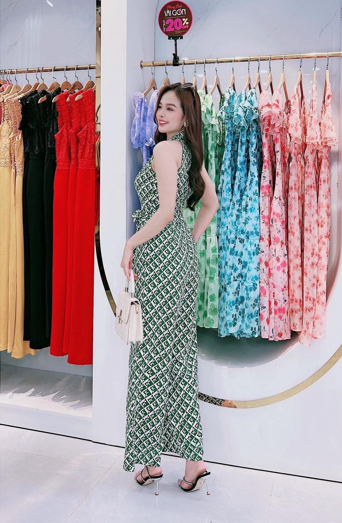 Jumpsuit thiết kế kiểu cổ yếm cột eo cá tính_thumbnail_10