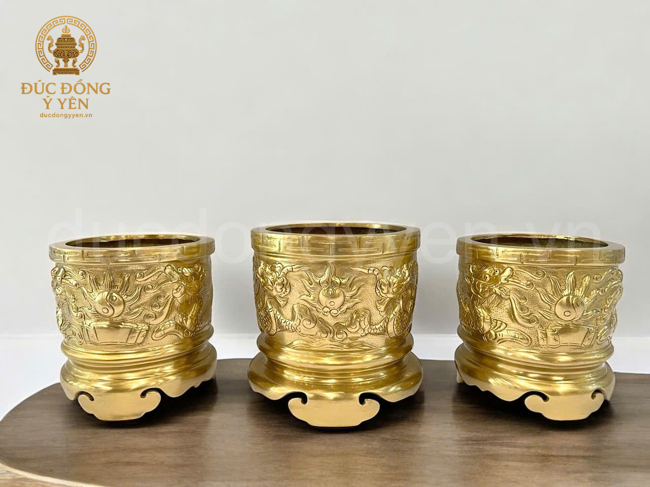 Bát hương rồng nổi đúc đồng cát tút 