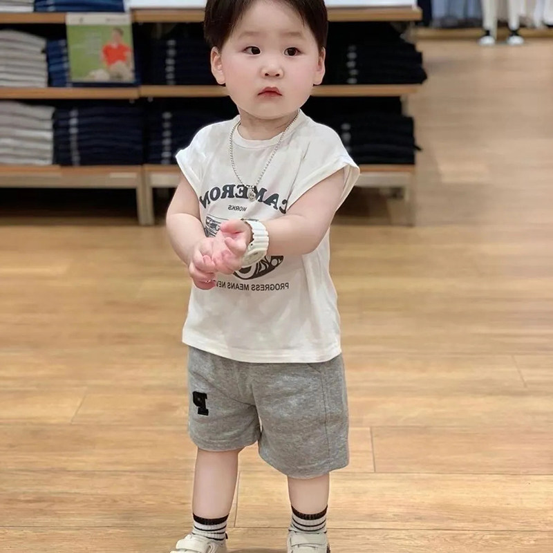 SET ÁO SÁT NÁCH IN XE & QUẦN SHORT CHO BÉ – NĂNG ĐỘNG, MÁT MẺ MÙA HÈ