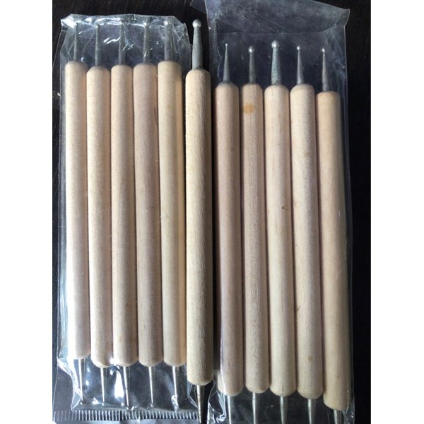 Bút chấm bi cán gỗ