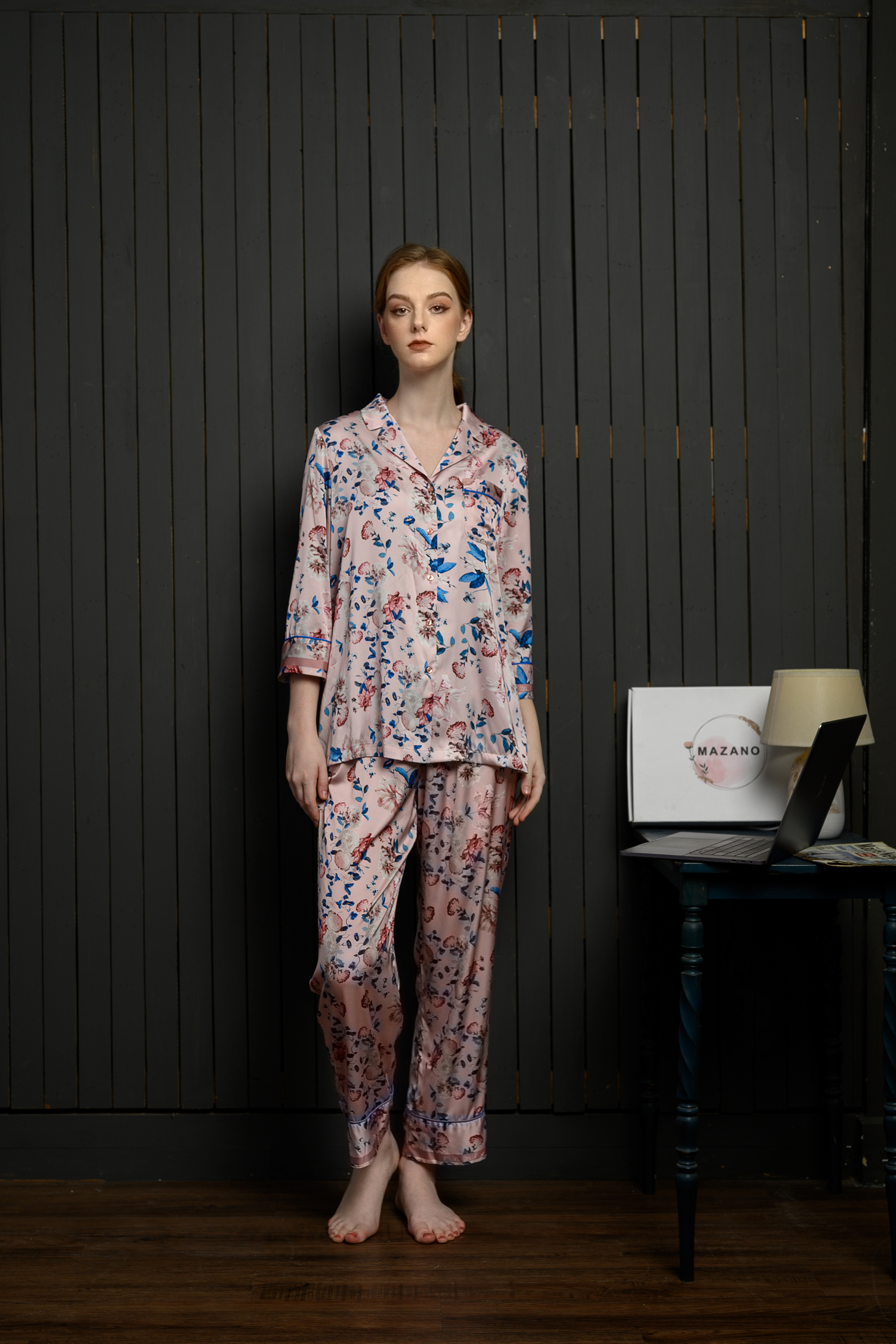 Bộ đồ Pijama dài tay lụa hồng họa tiết