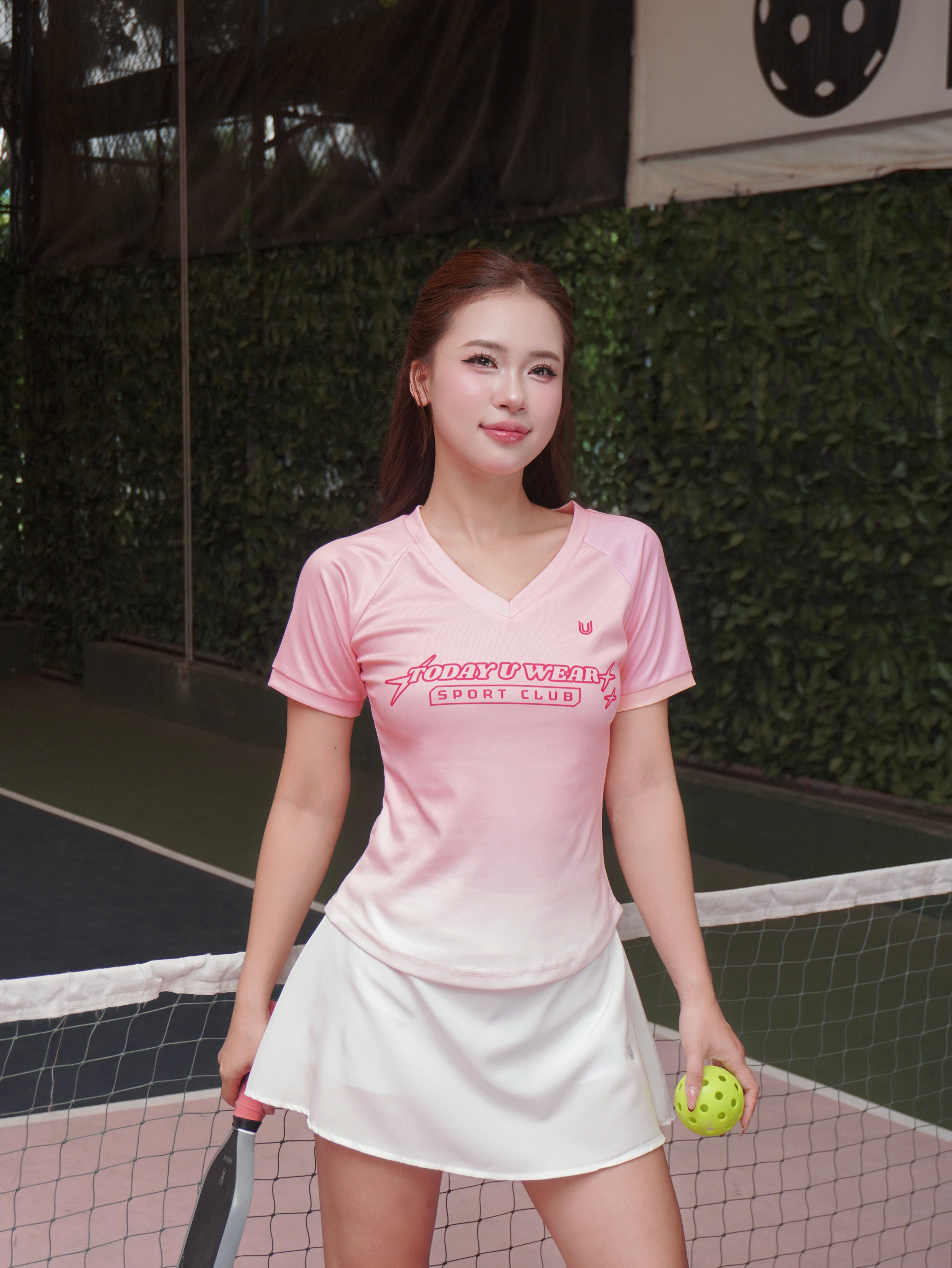 Áo in Cổ tim Gradient Tee_thumbnail_4