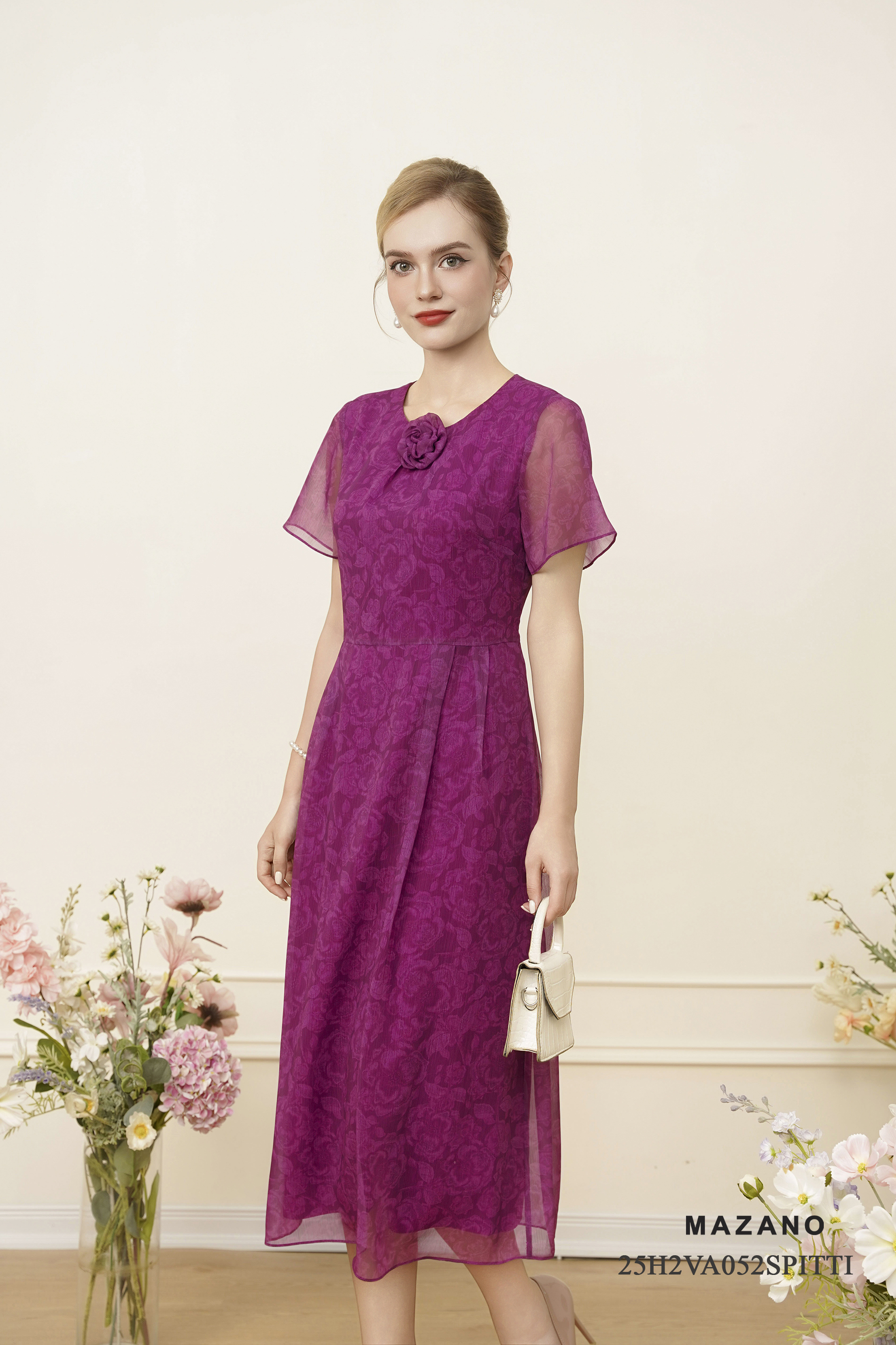 Váy Đầm Ôm Vải voan mỏng Hoạ tiết hoa trà cách điệu Cổ tròn Đính hoa thủ công Tay ngắn Dài qua bắp chân_thumbnail_2