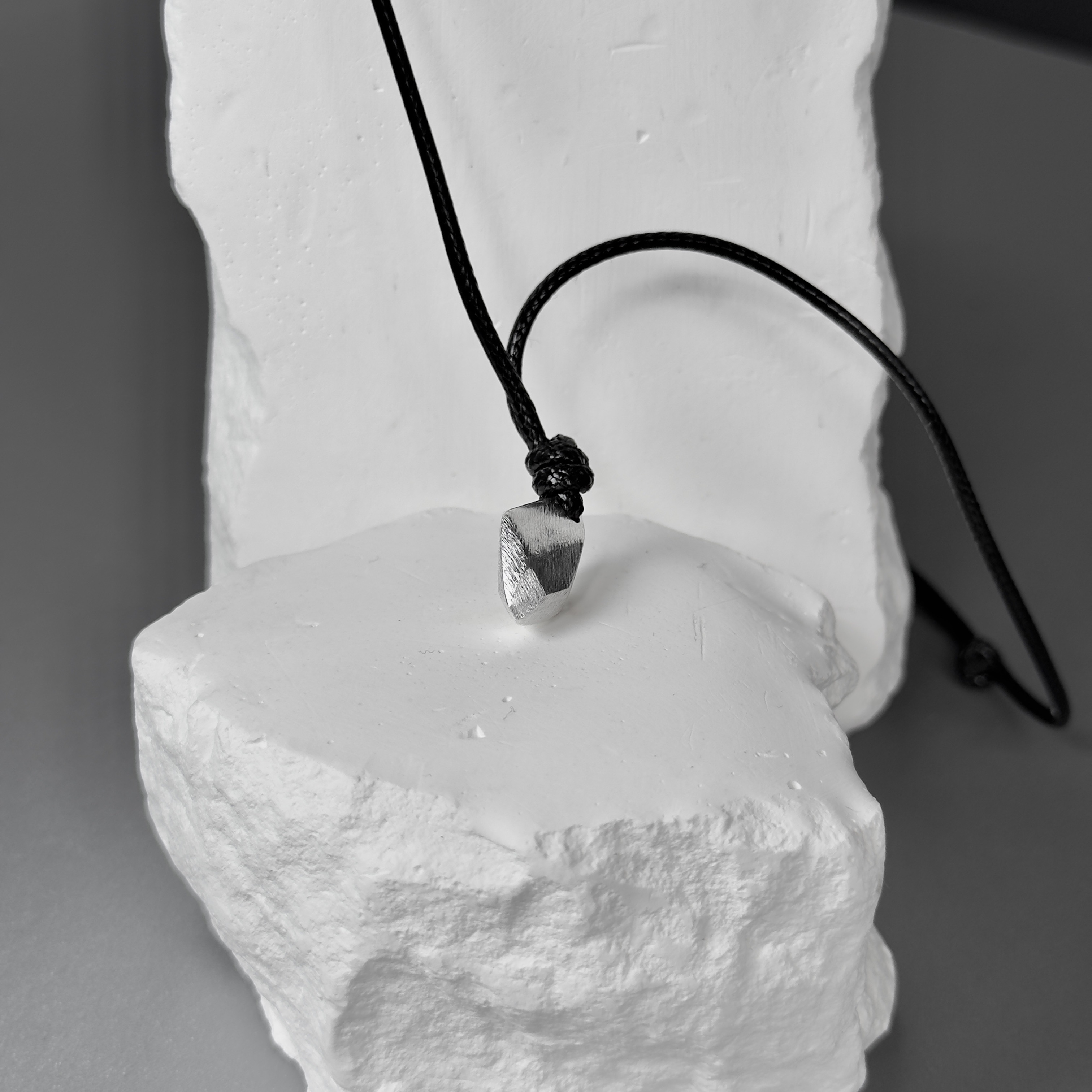 Dây chuyền Knight Stone_thumbnail_4