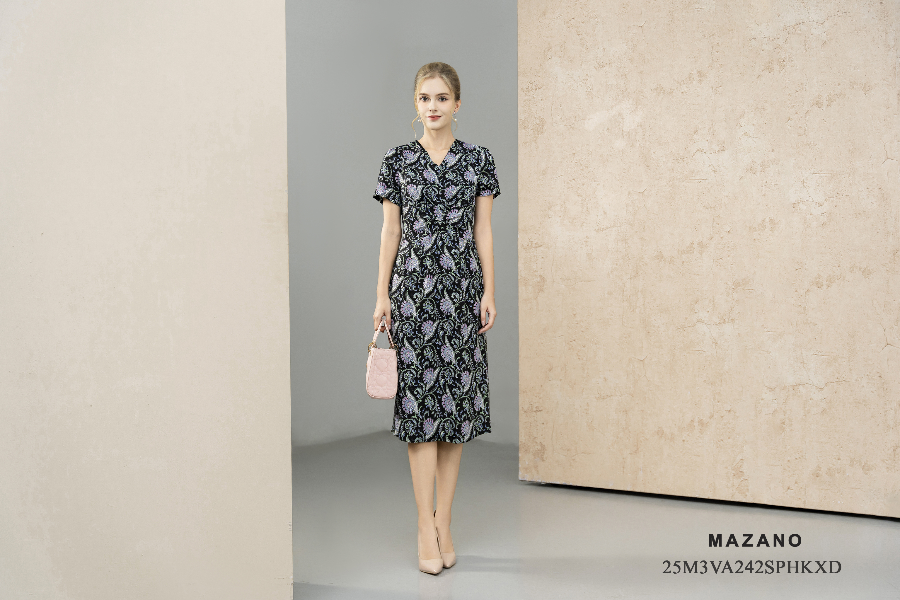 Váy đầm ôm Vải lụa Họa tiết hoa cách điệu Cổ V Tay ngắn Dài đến bắp chân