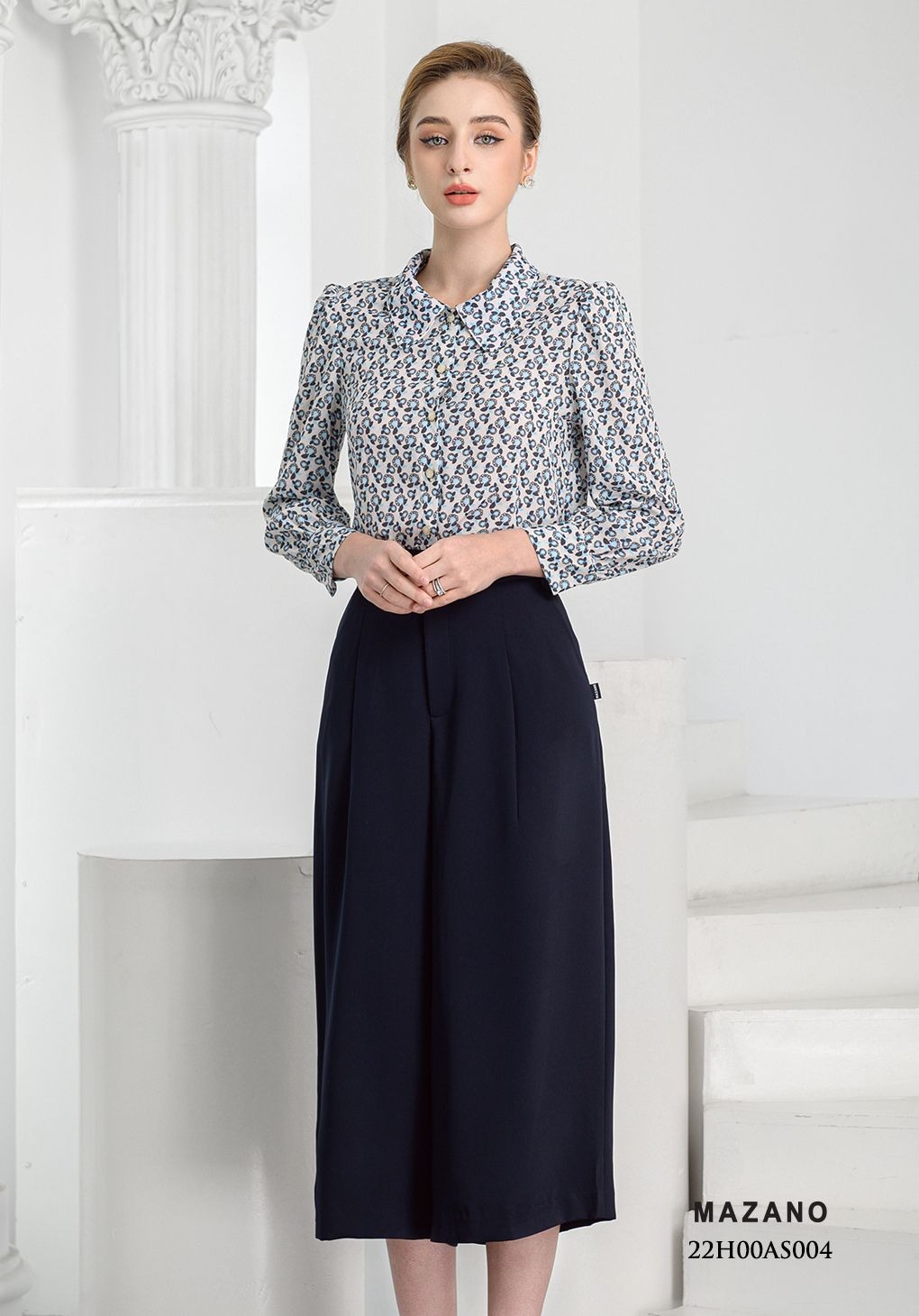 Áo sơ mi họa tiết form gọn, lá cổ cách điệu_thumbnail_3