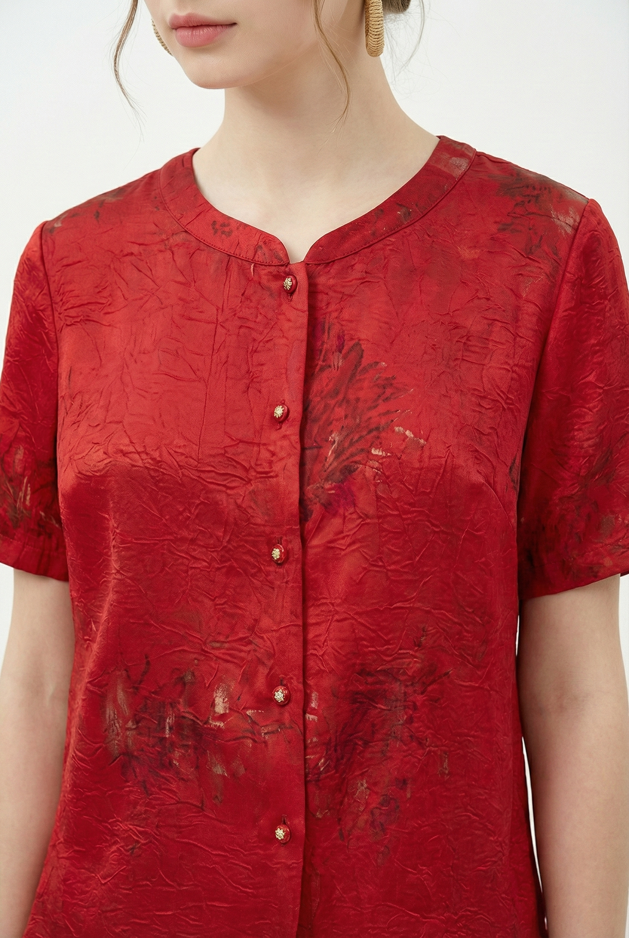 Bộ quần và áo suông vải lụa nhăn màu đỏ in họa tiết chìm tay ngắn thiết kế MAZANO_thumbnail_4