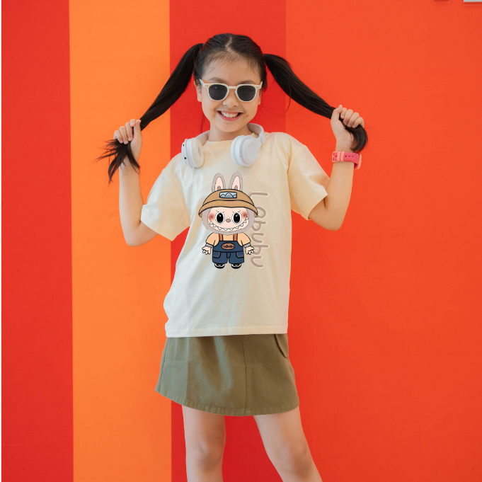Áo thun bé gái in hình Labubu chữ dọc - Loza Kids AT2779_thumbnail_12