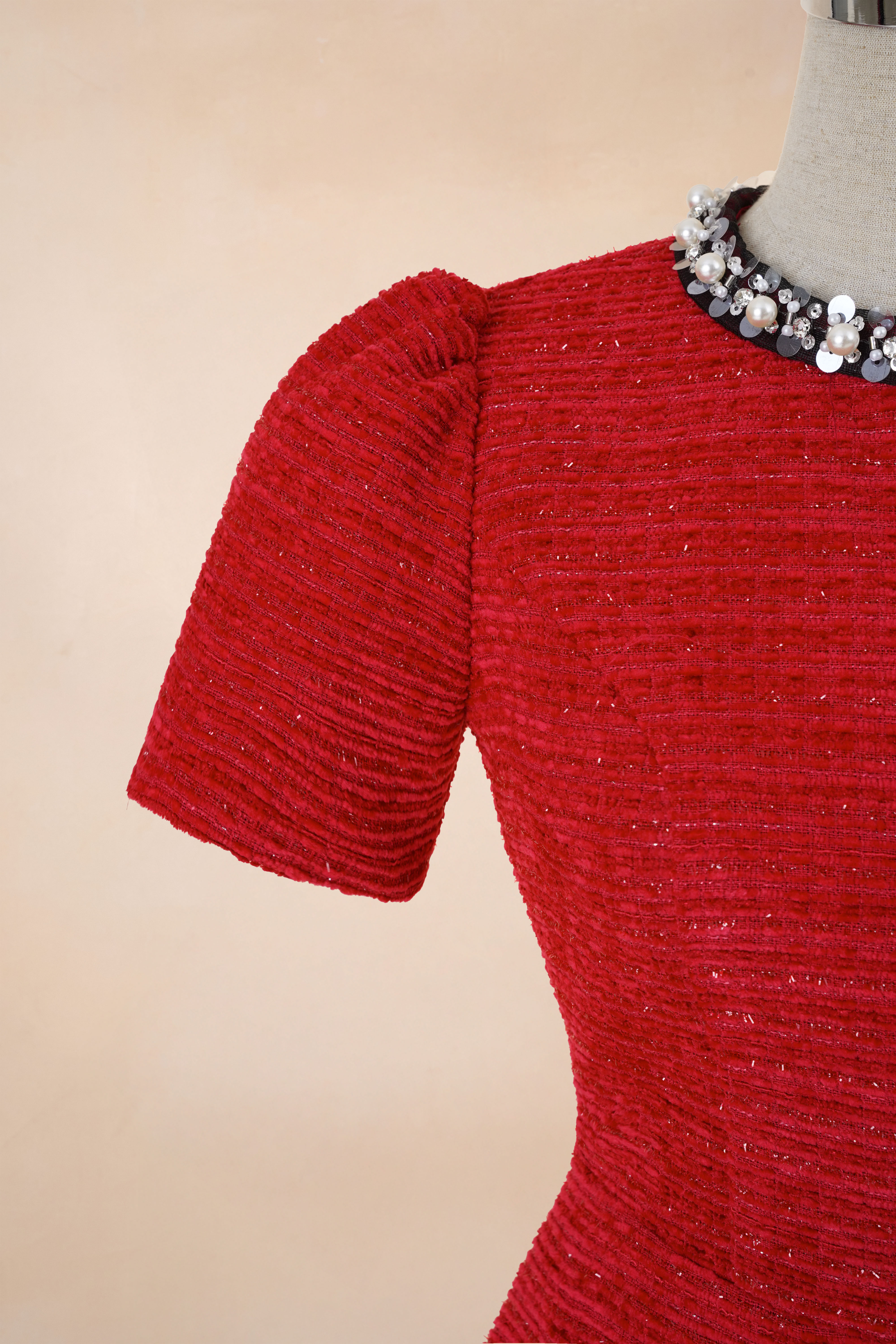 Đầm Chữ A Viền Đá Cúc Dọc_thumbnail_3