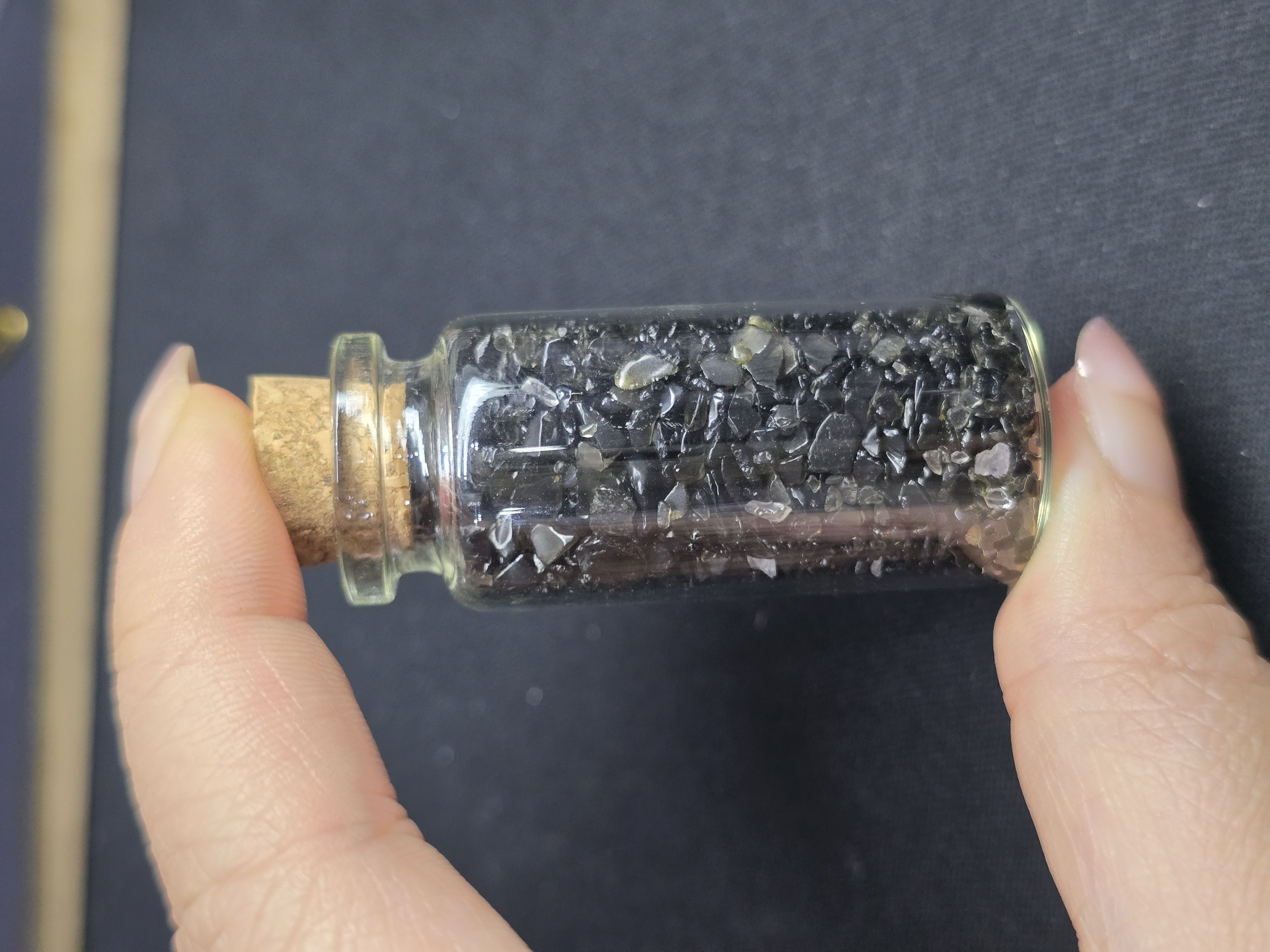 Hũ Đá Năng Lượng Bảo Vệ - Vụn Obsidian_thumbnail_2