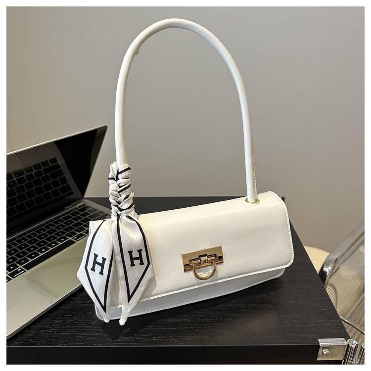 Túi Xách Tay Dáng Dài H Charm – Phong Cách Thanh Lịch_thumbnail_3