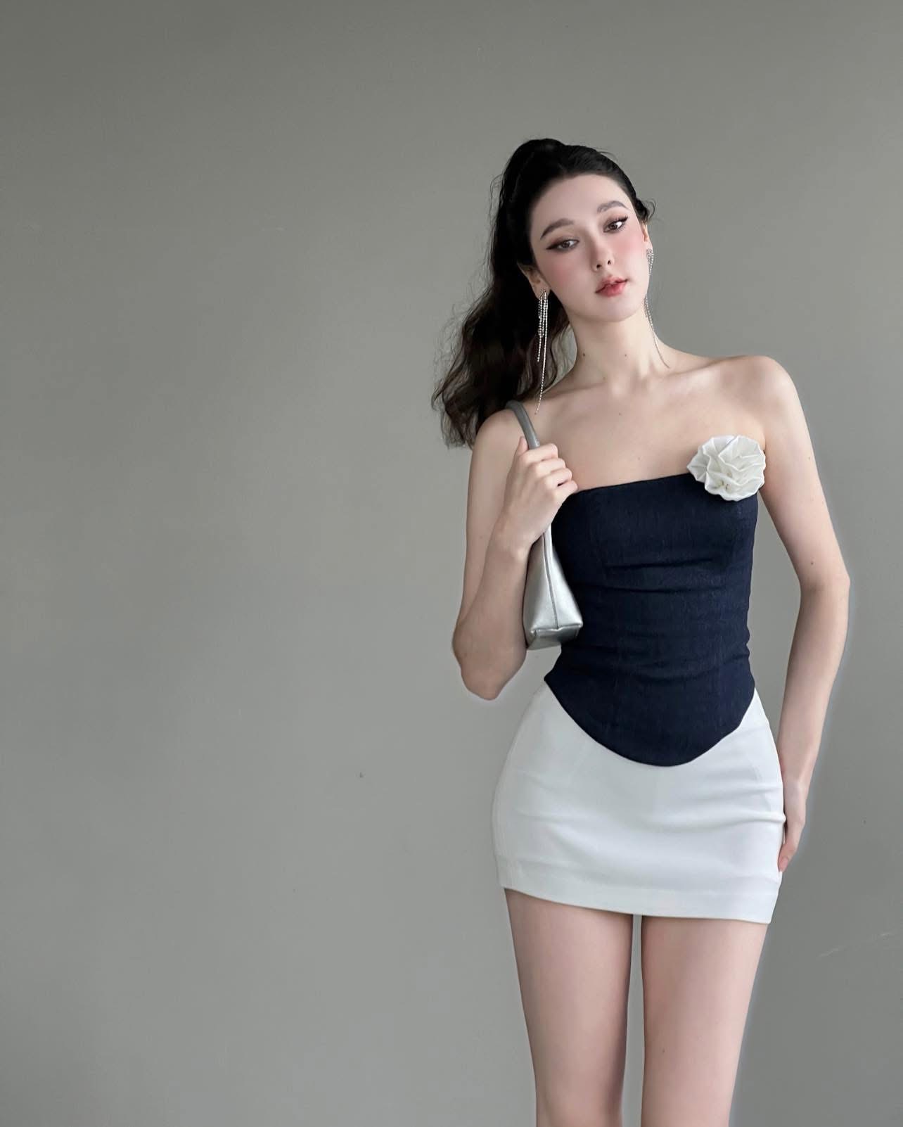 Chân váy ngắn trắng_thumbnail_2