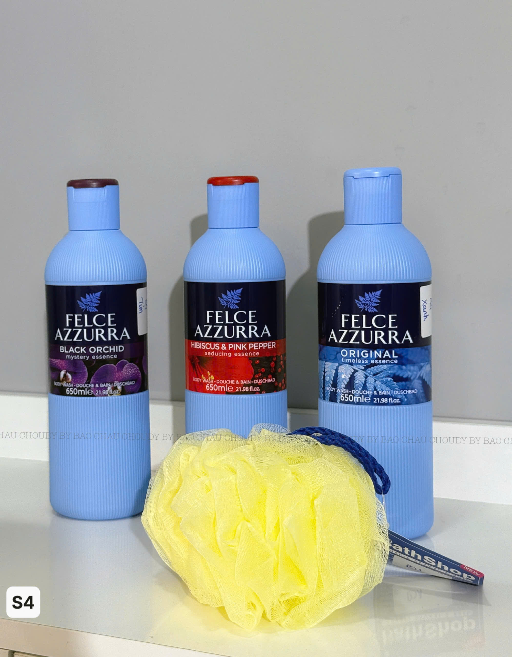 S4 SỮA TẮM HƯƠNG NƯỚC HOA (TẶNG KÈM BÔNG TẮM)