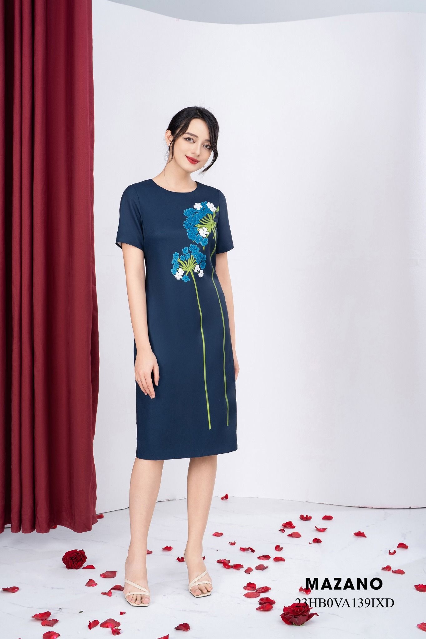 Đầm suông xanh in hoa bồ công anh