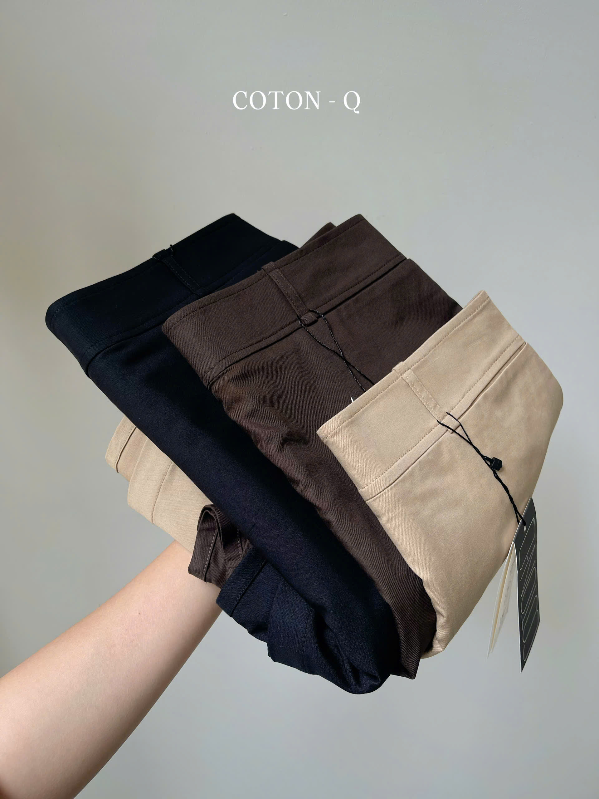 Chân váy ngắn Coton Q có quần trong ( ĐEN )_thumbnail_11