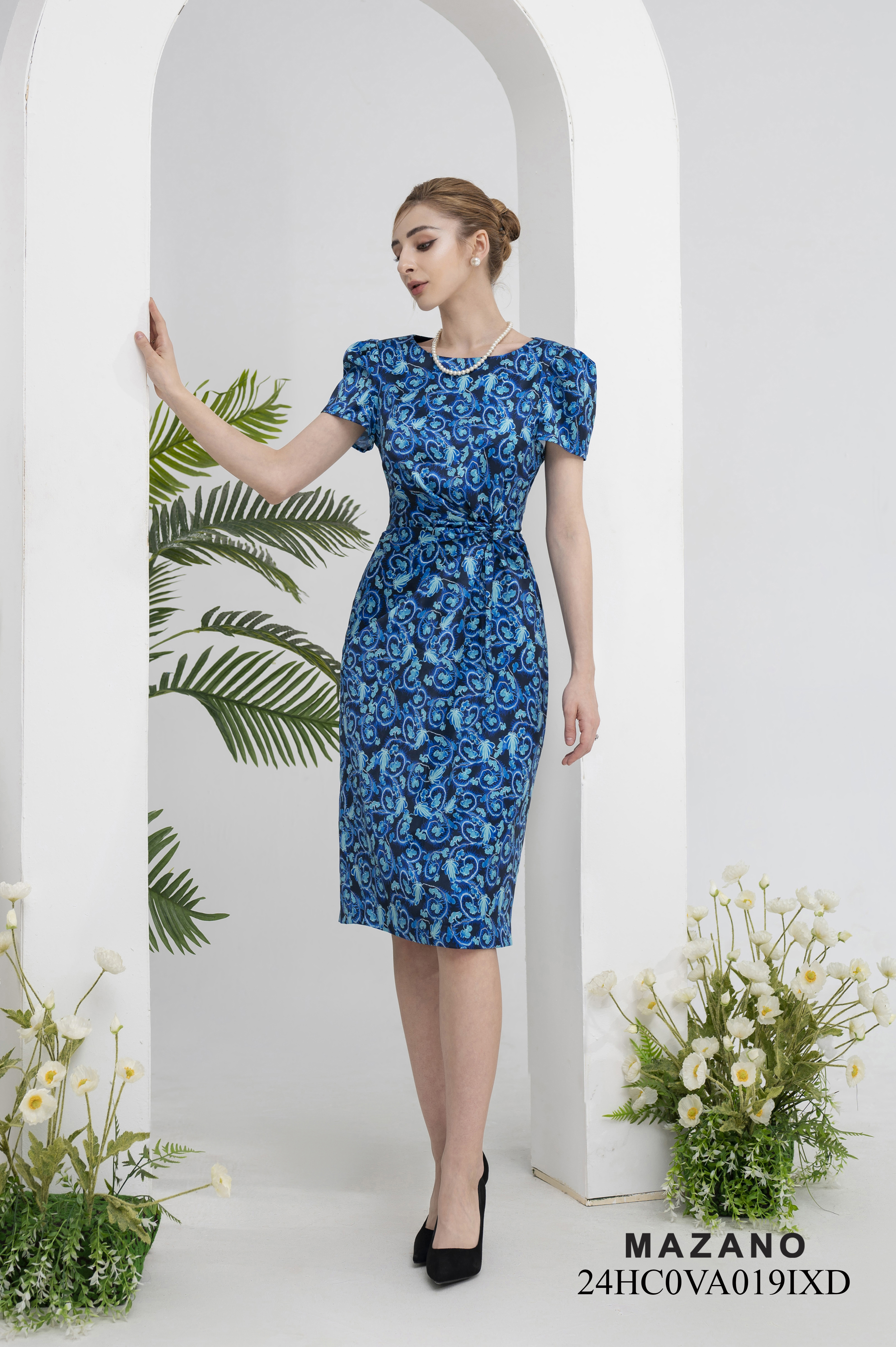 Đầm xoắn eo dáng ôm in họa tiết sang trọng_thumbnail_3