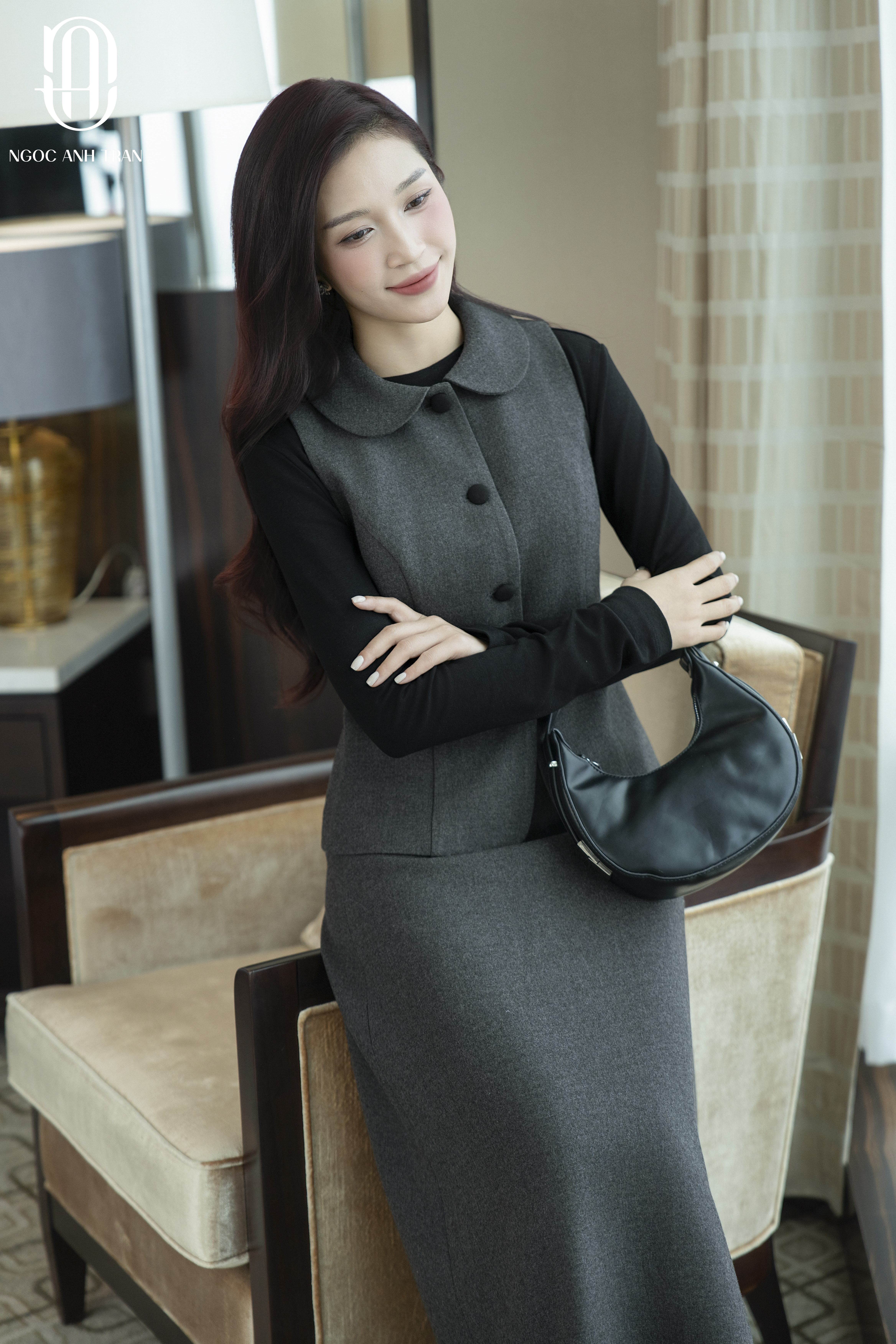 A250 - Set áo dạ gile xám phối chân váy dáng A dài