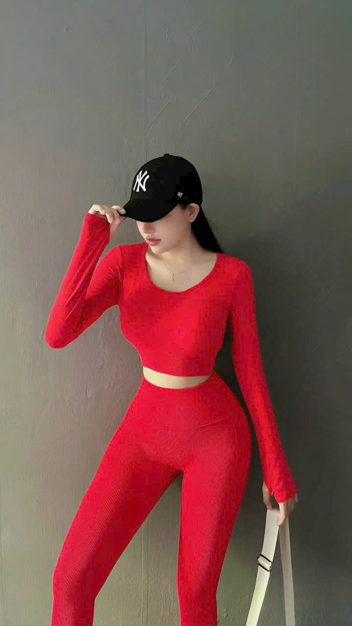Áo Croptop Thể Thao Nữ Dáng Dài Xỏ Ngón_thumbnail_7
