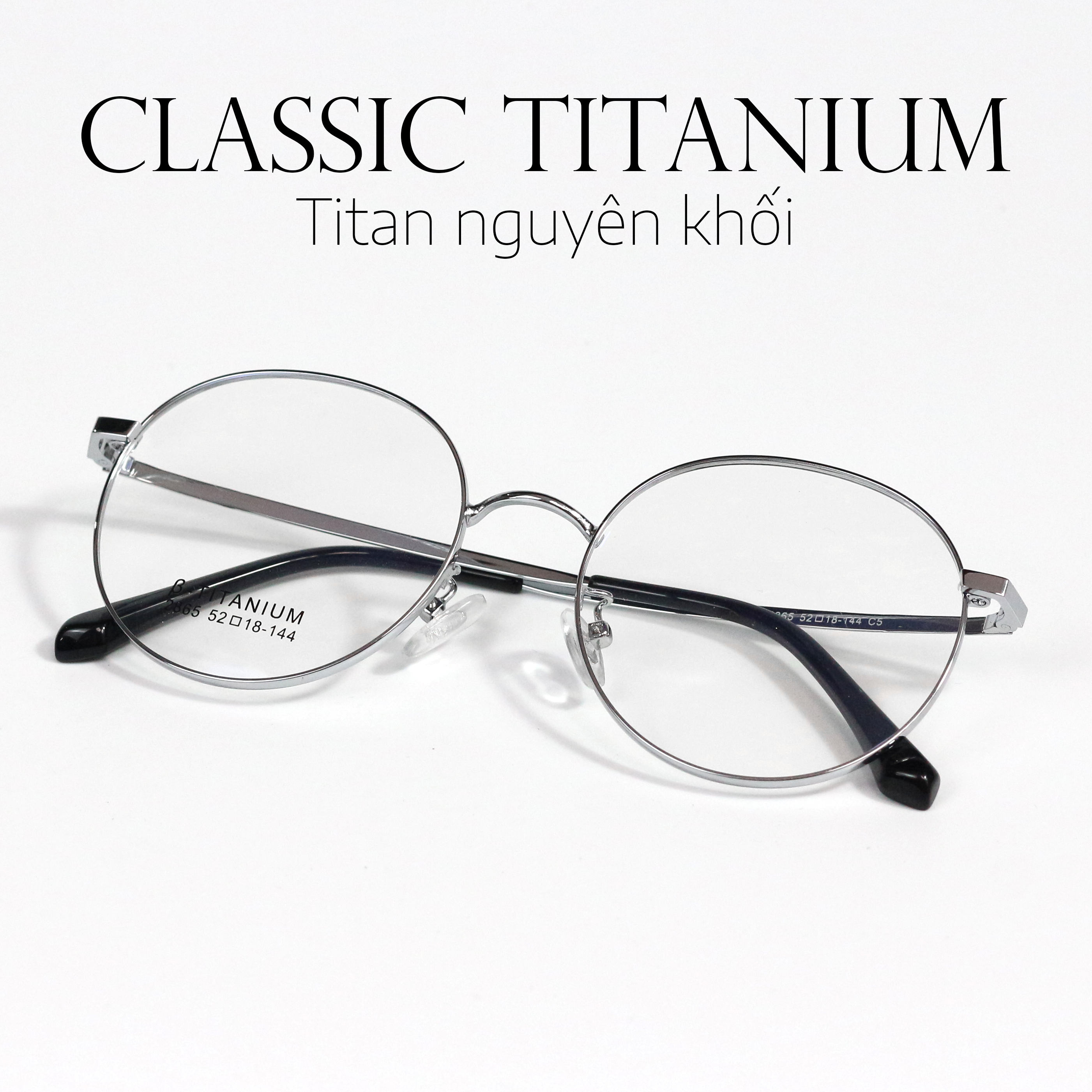 Classic Titanium Eyewear Oval Model_thumbnail_6