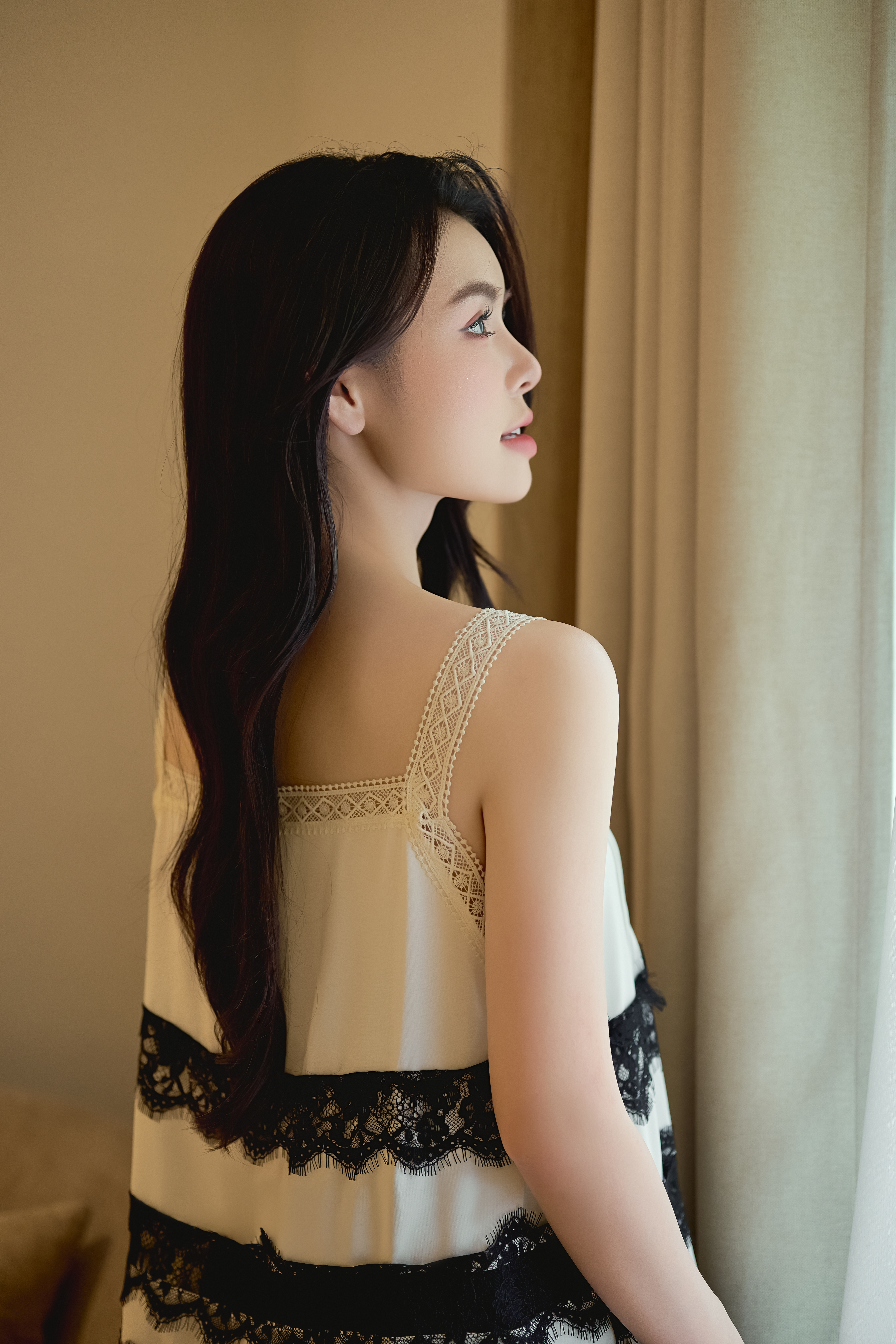 Bộ lụa áo 2 dây, quần cộc BN622_thumbnail_4