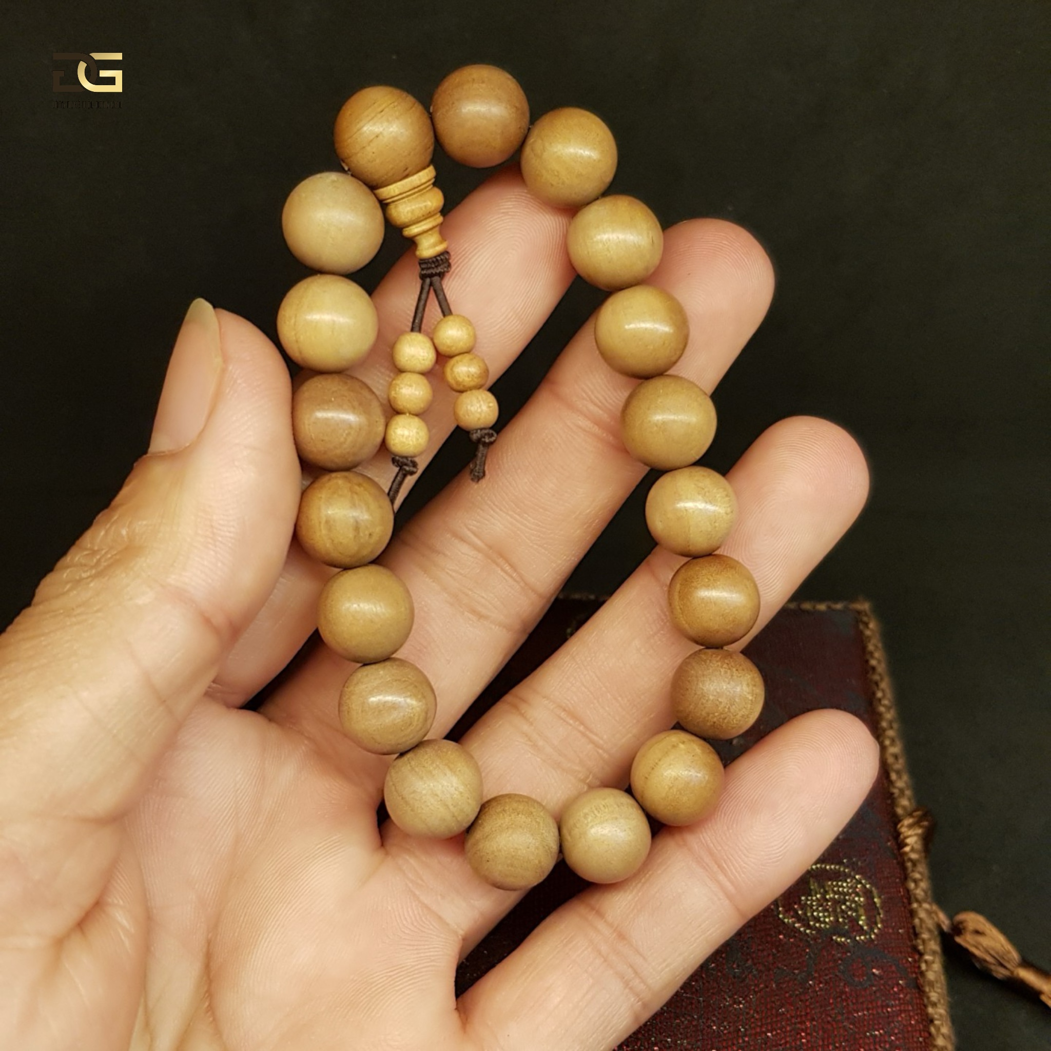 10mm (19 Hạt) Vòng Tay Đàn Hương Rừng Ấn Độ_thumbnail_6