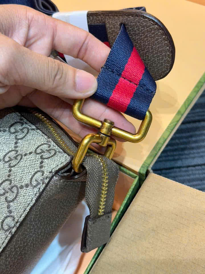 Túi đeo chéo Gucci GG Supreme chữ màu hồng_thumbnail_4