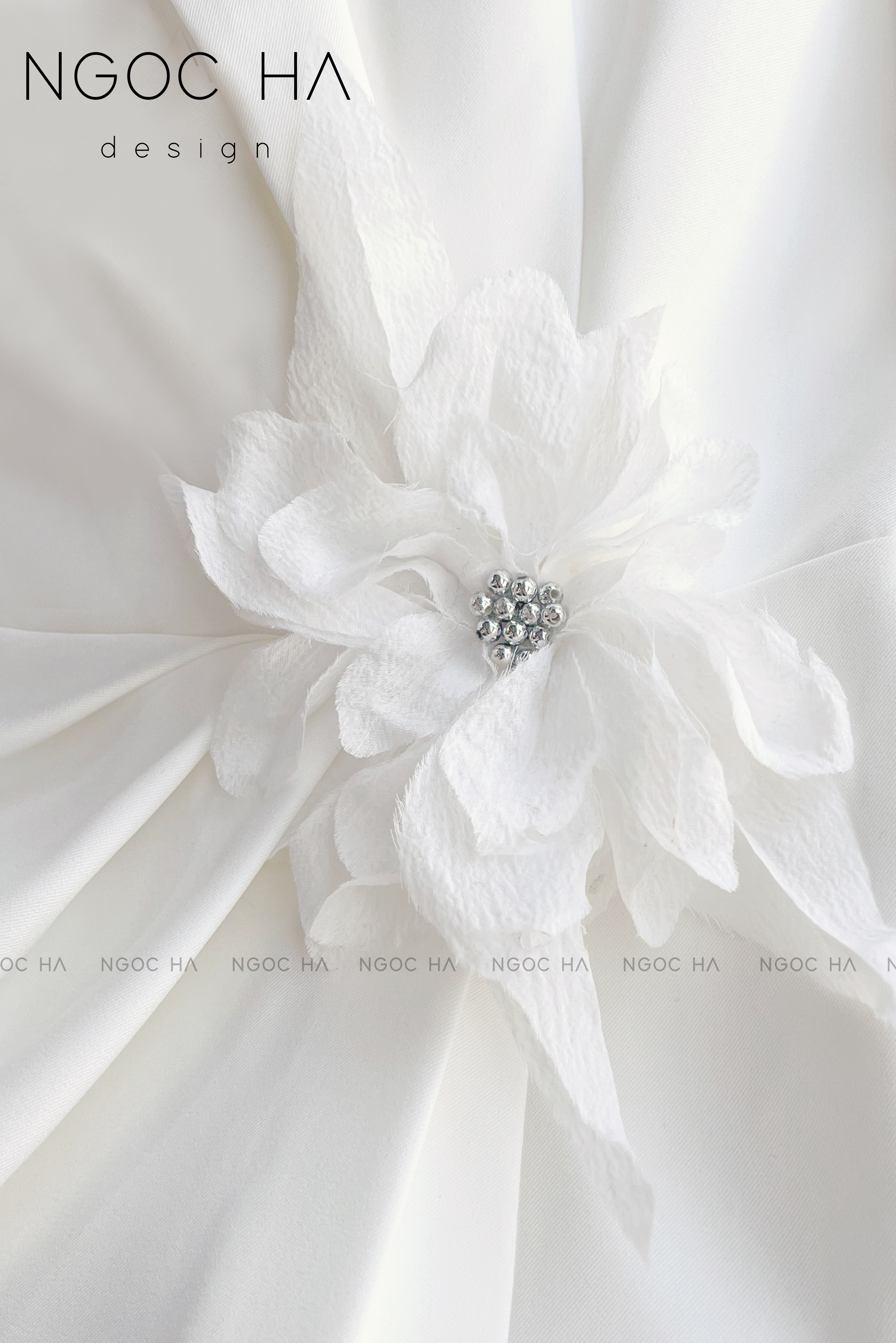 Saika Dress_Đầm Vest Xếp Ly Eo Cài Hoa D730_thumbnail_5