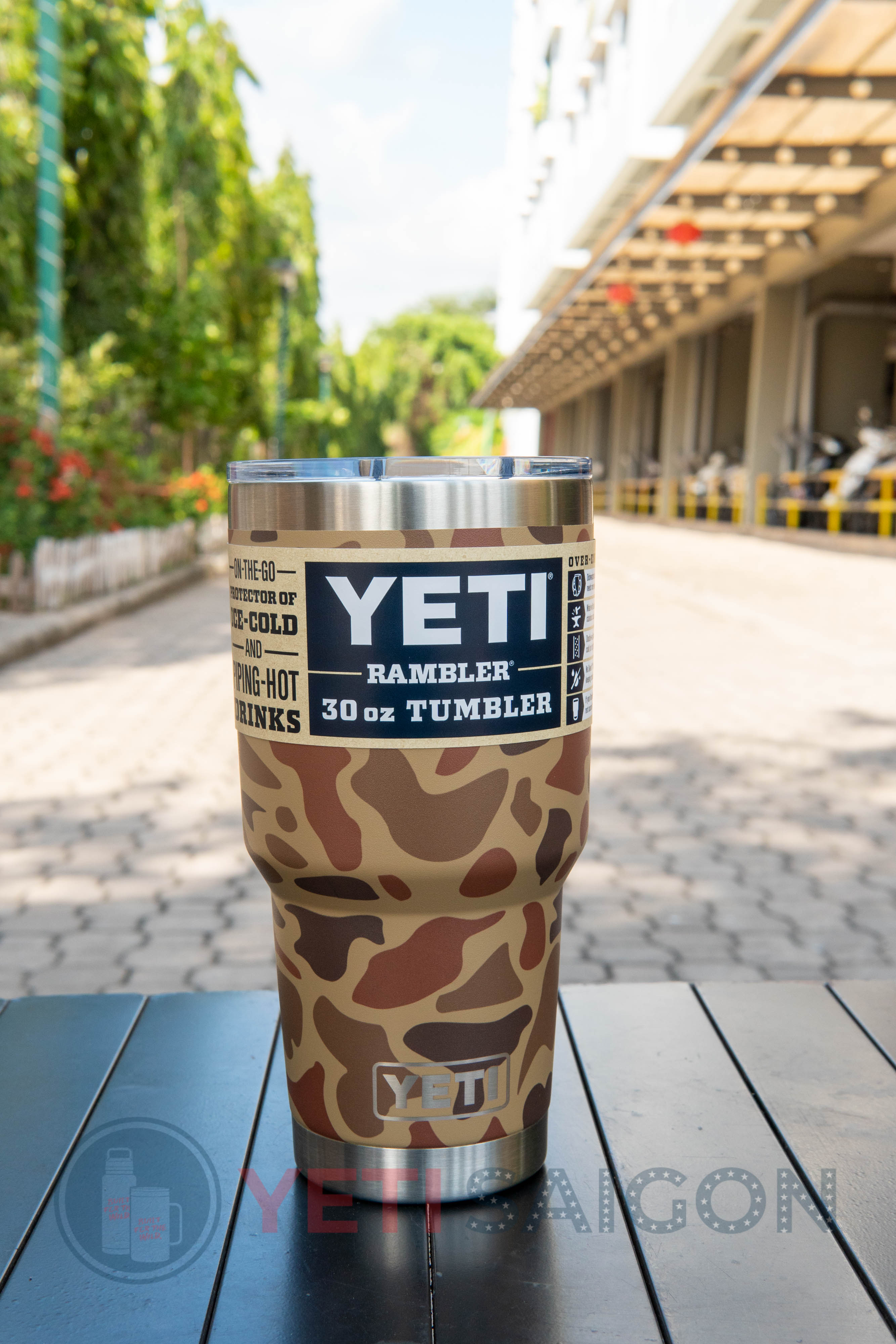 YETI TUMBLER 30oz (887ml)