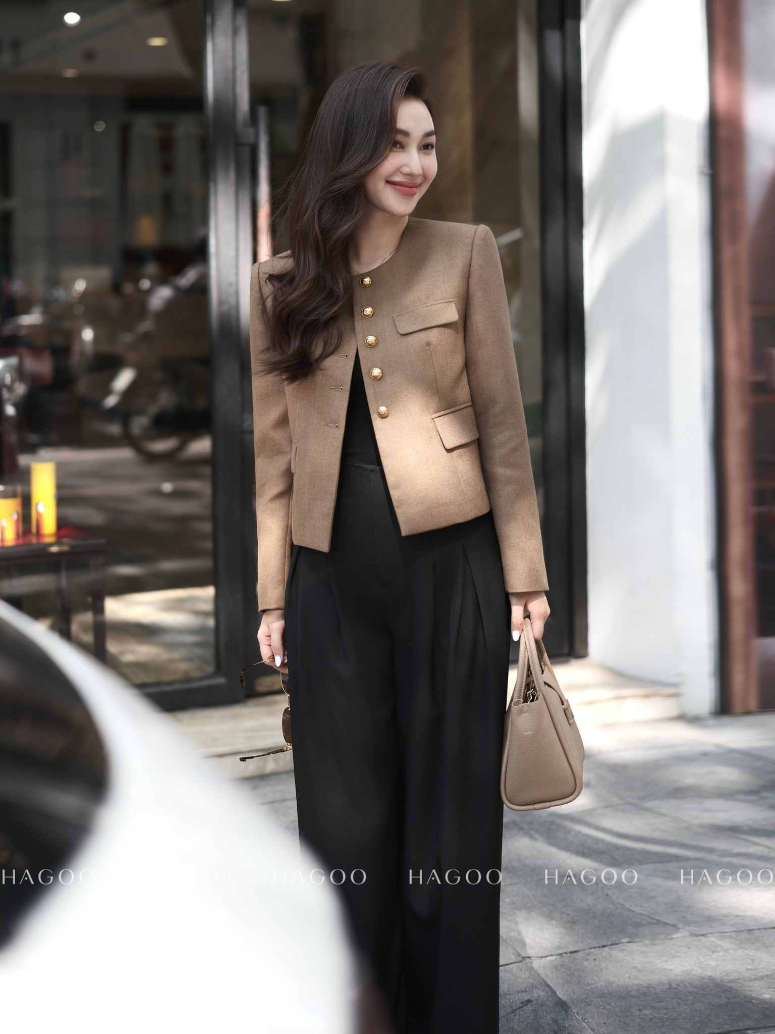 Áo Blazer cổ tròn khuy đồng_thumbnail_5