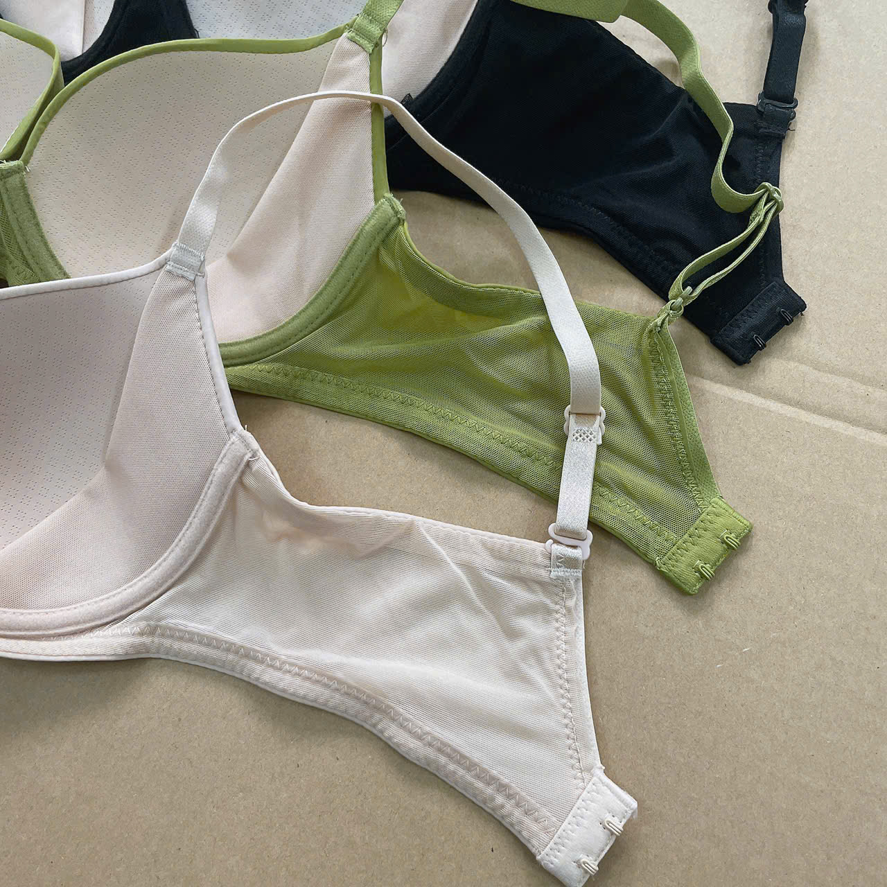 K551 AO NGUC TRIUM_thumbnail_6