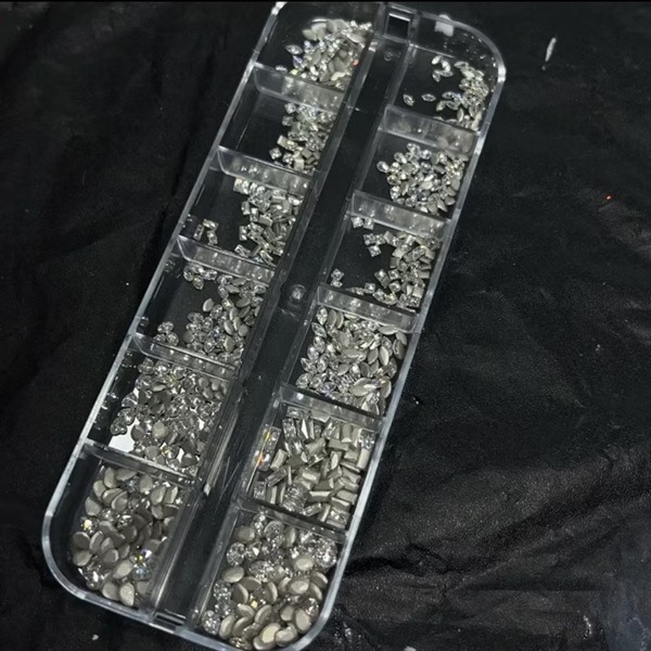 Khay đá chân bằng mix size nhỏ