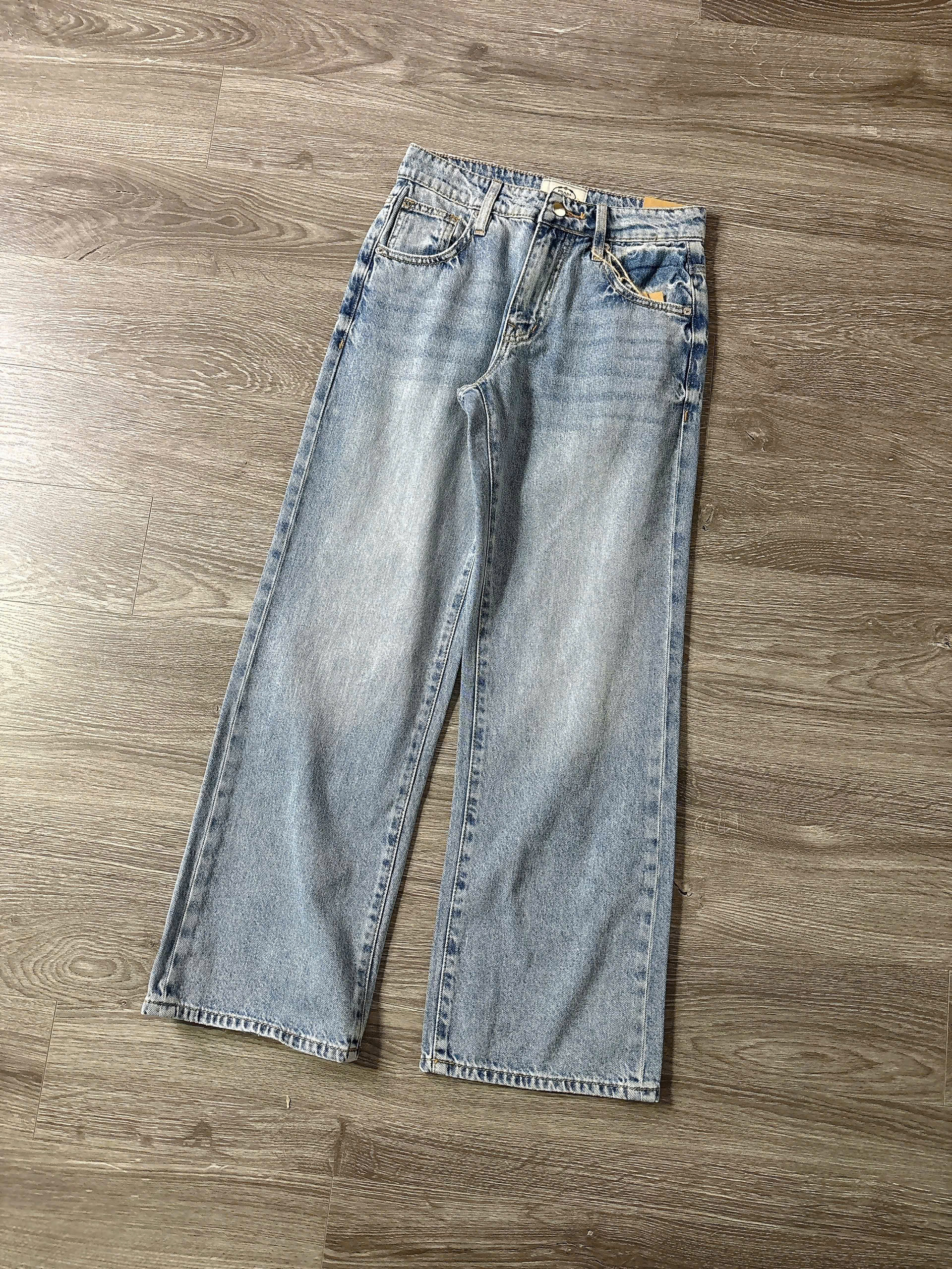 Q3 QUẦN JEAN SUÔNG