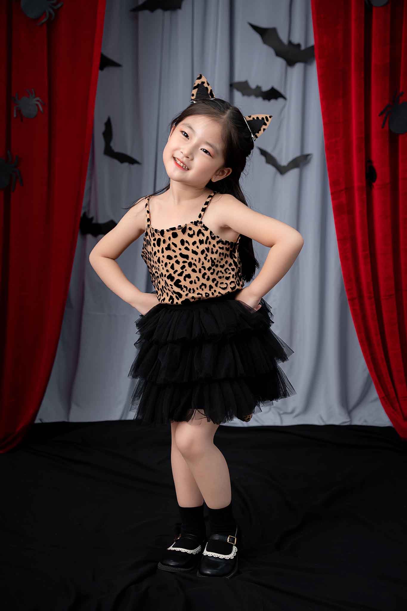 Set hoá trang Báo đen_thumbnail_5