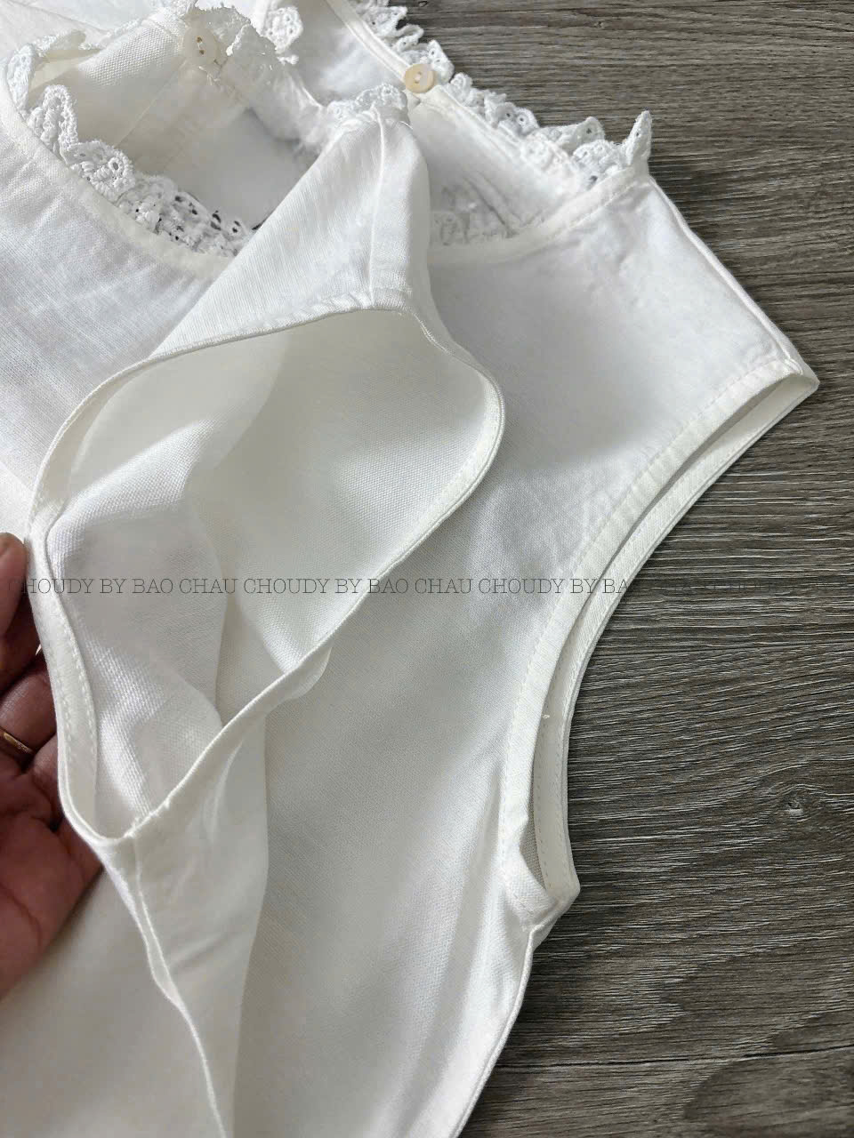 U7 ÁO TRẮNG KIỂU_thumbnail_7