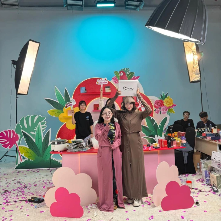 GUNO - Thương hiệu mới trong ngành thời trang