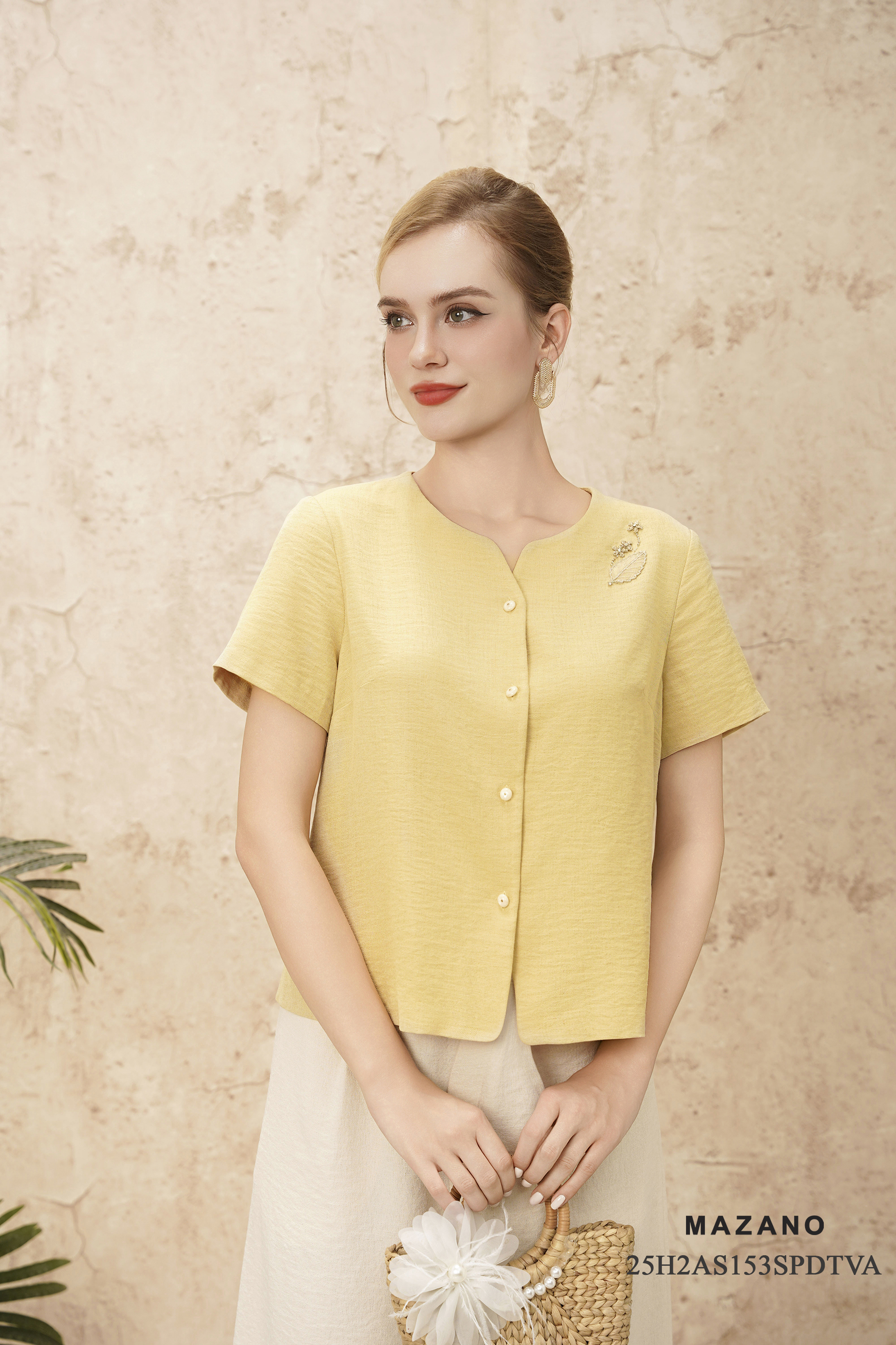 Áo suông cài khuy Vải linen màu vàng kem không Cổ Tay ngắn Dài áo qua eo