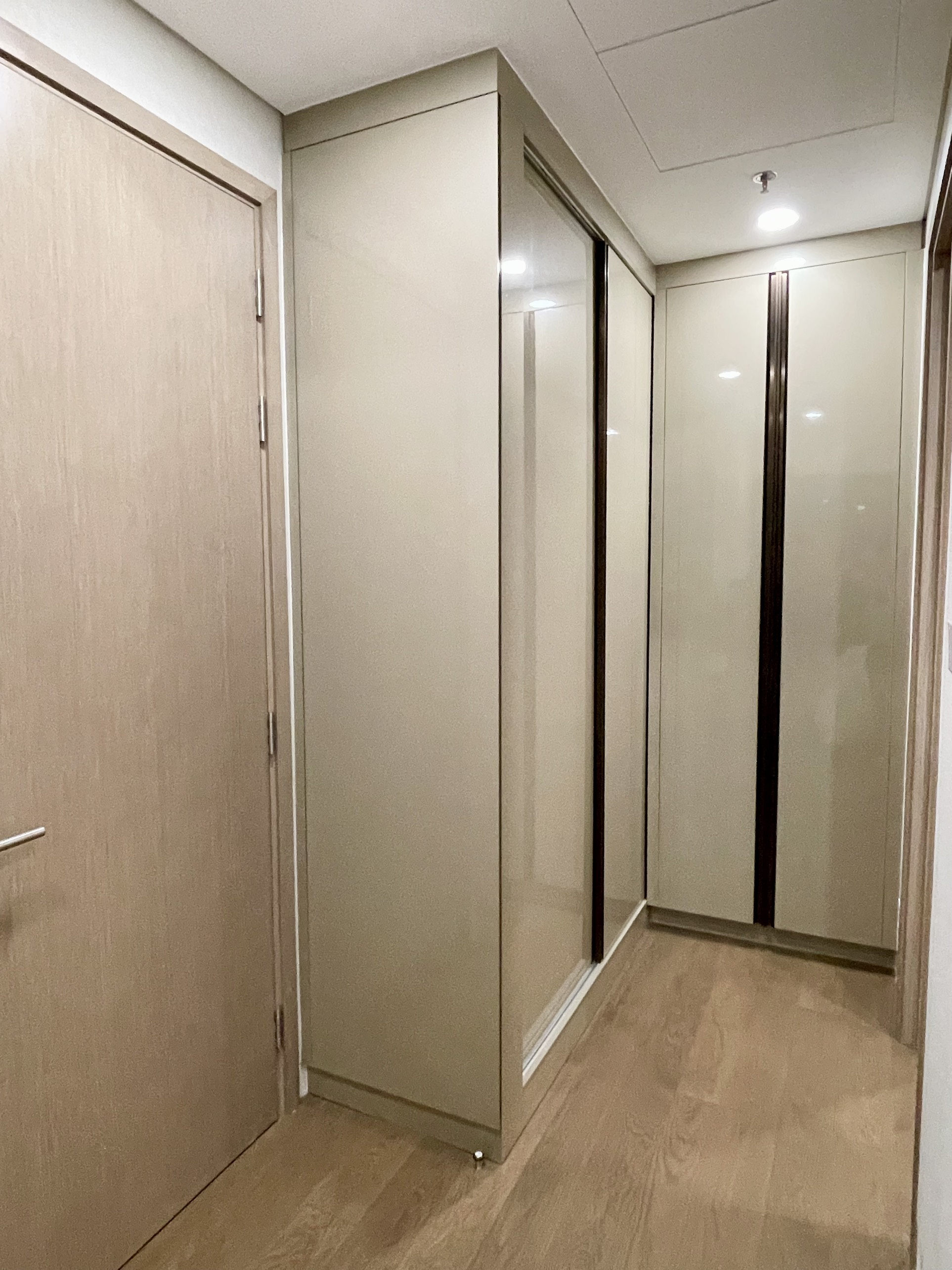 Cho thuê căn 2 phòng ngủ The River Full nội thất 85m2._thumbnail_5