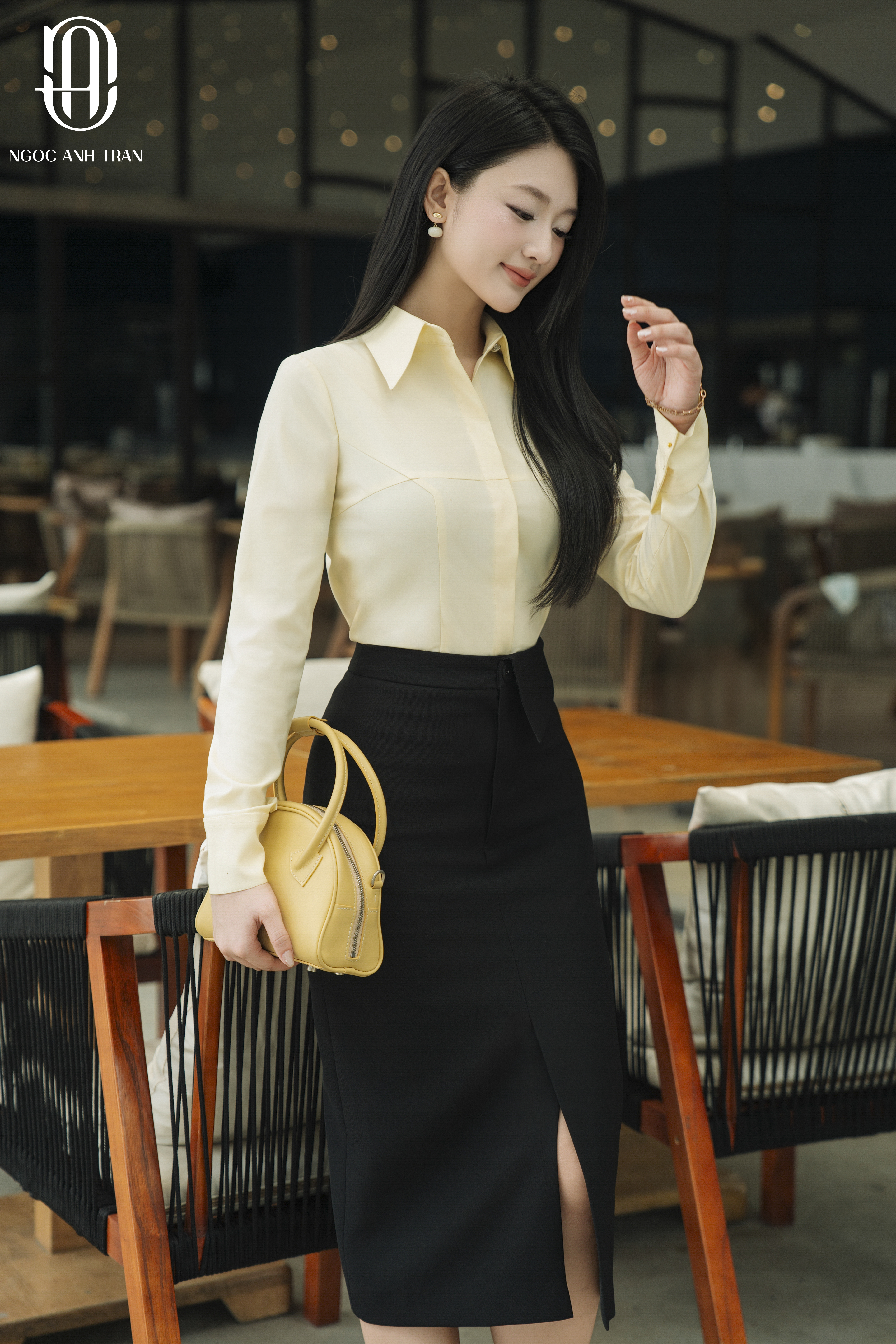 CV202 - Chân váy đen xẻ trước_thumbnail_2