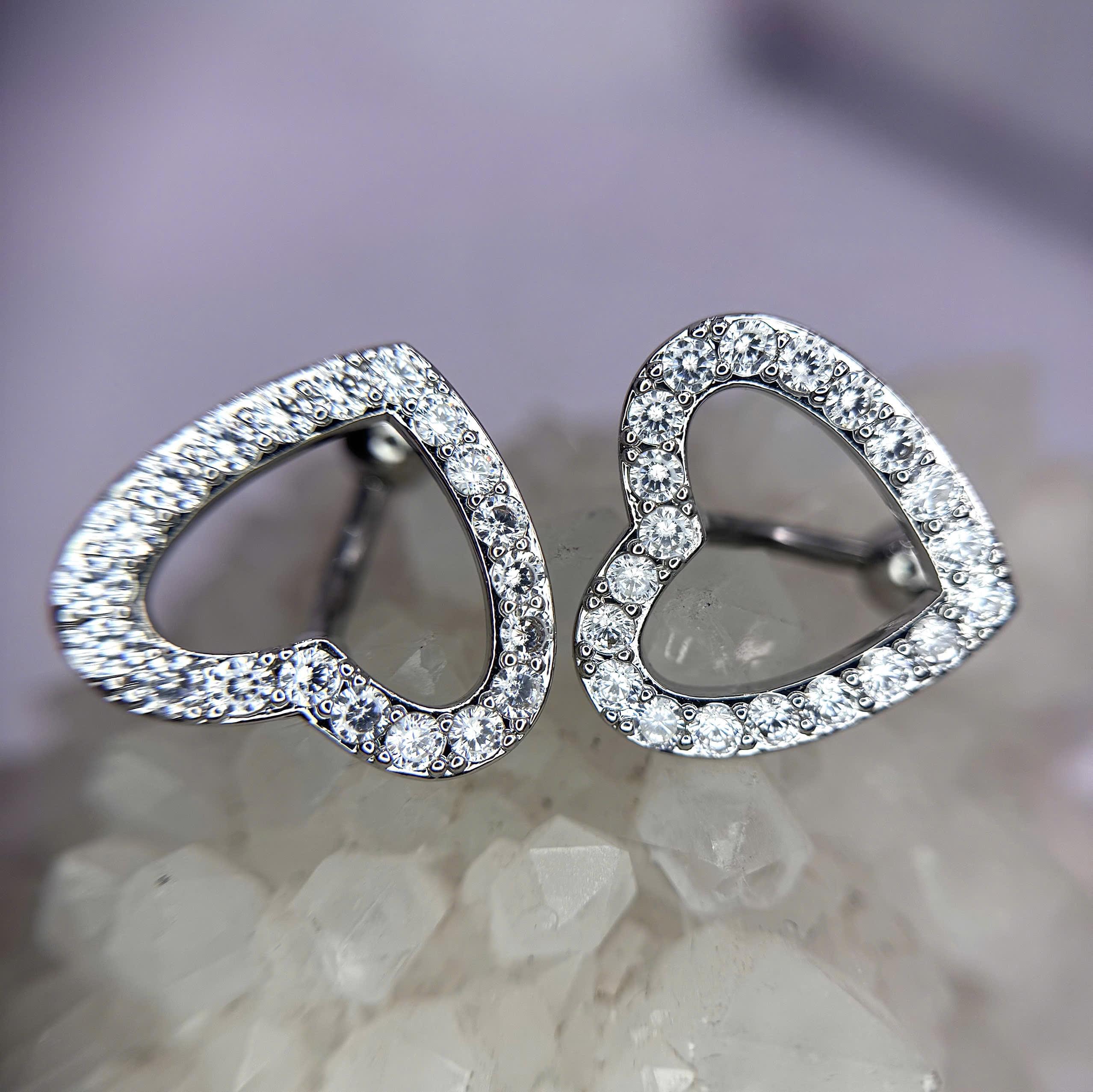 Rốn ngược trái tim trắng_thumbnail_3